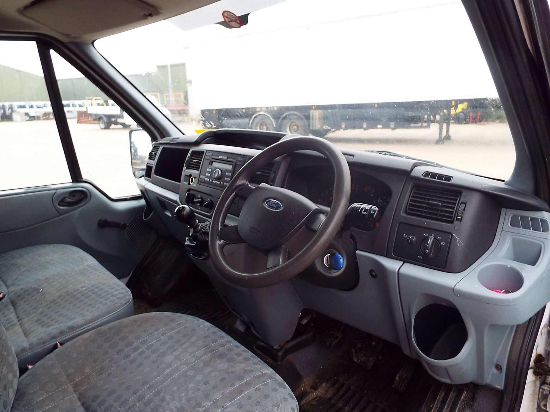 Ford Transit 115 T350L Crew Cab Panel Van - Image 10 of 20