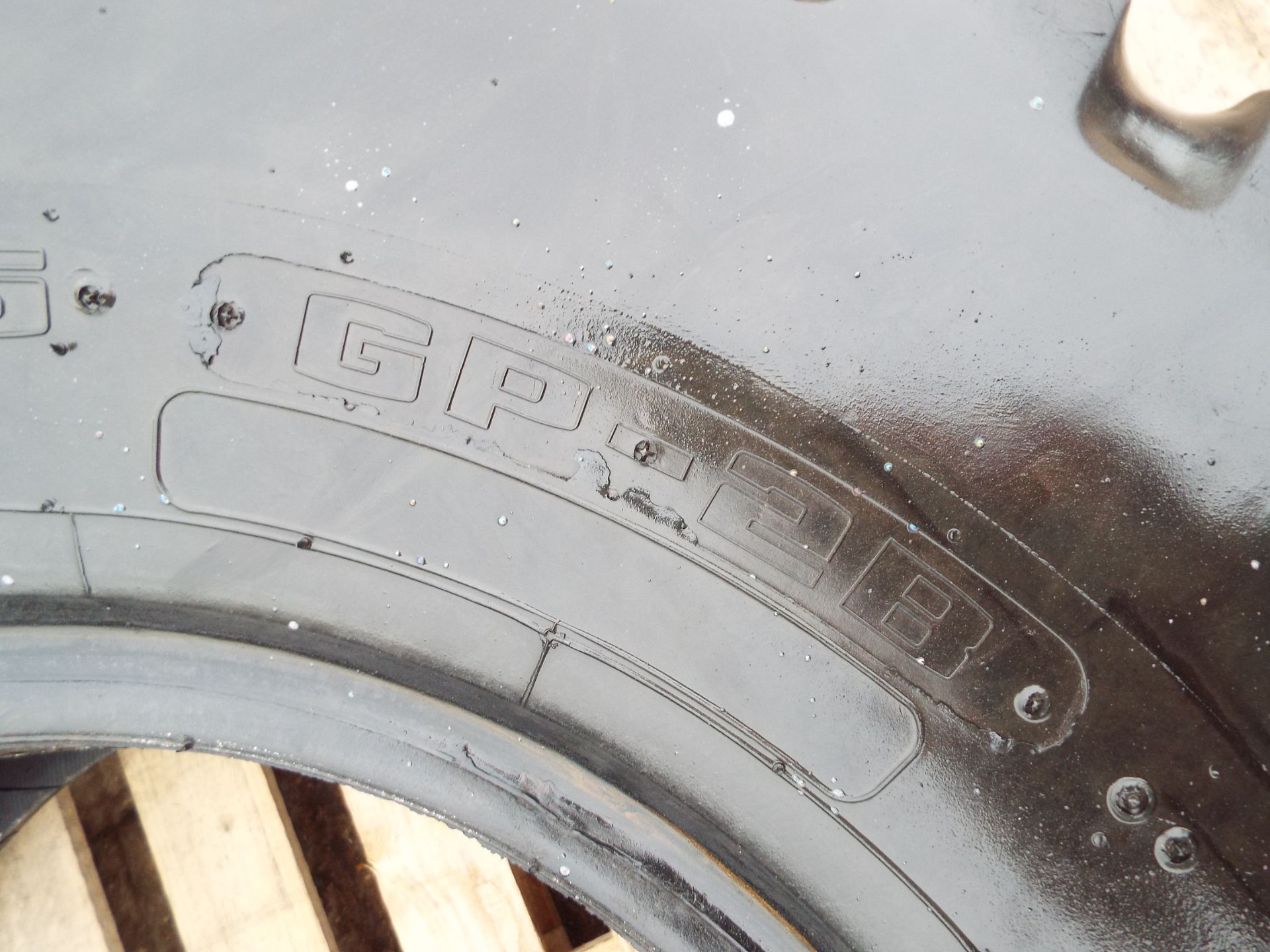 Goodyear GP2B 20.5 R25 Earthmover/OTR Tyre - Image 4 of 7
