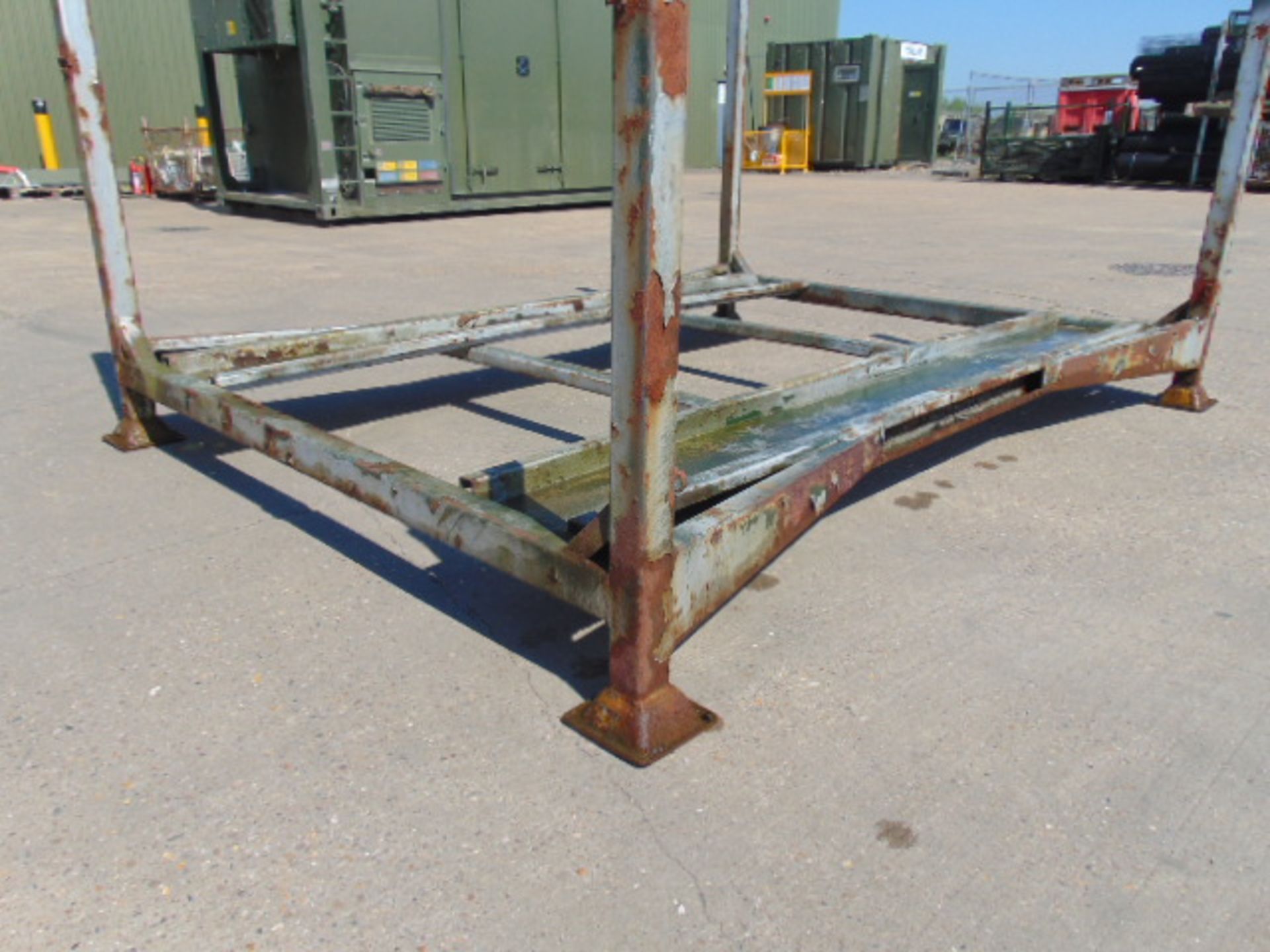 Jeep Stacking Post Pallet - Bild 5 aus 8