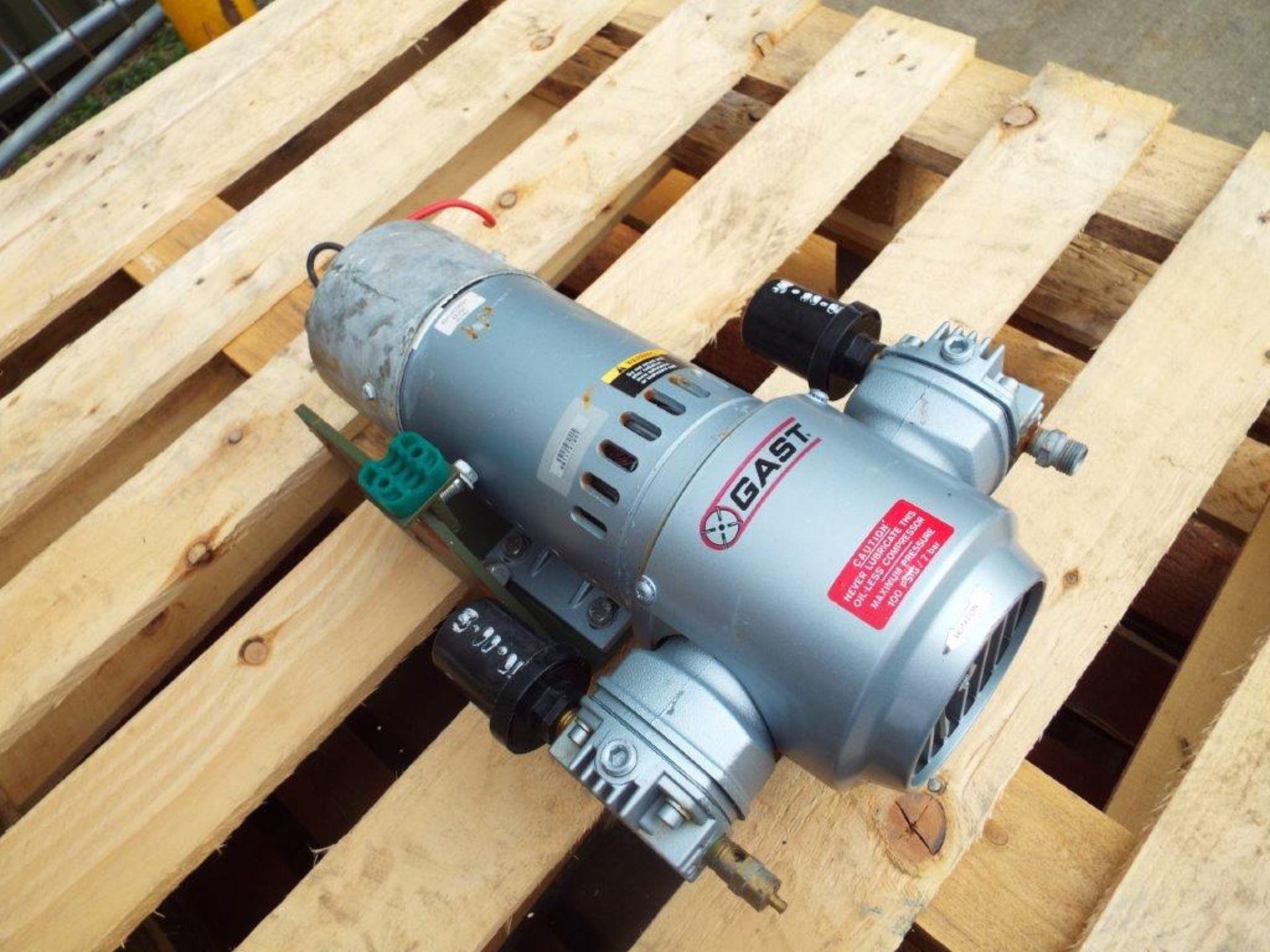 Gast 24V Compressor