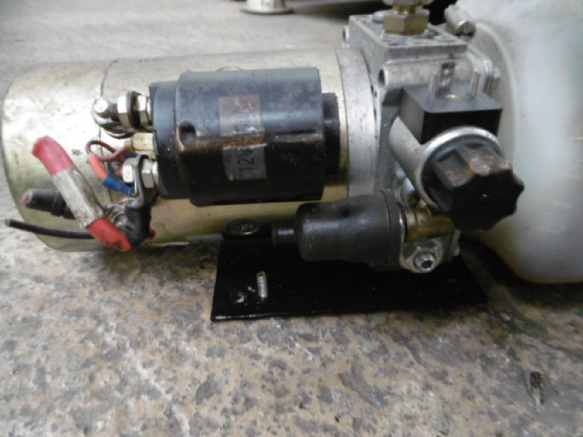 12V 1.8Kw Hydraulic Pump - Image 3 of 5