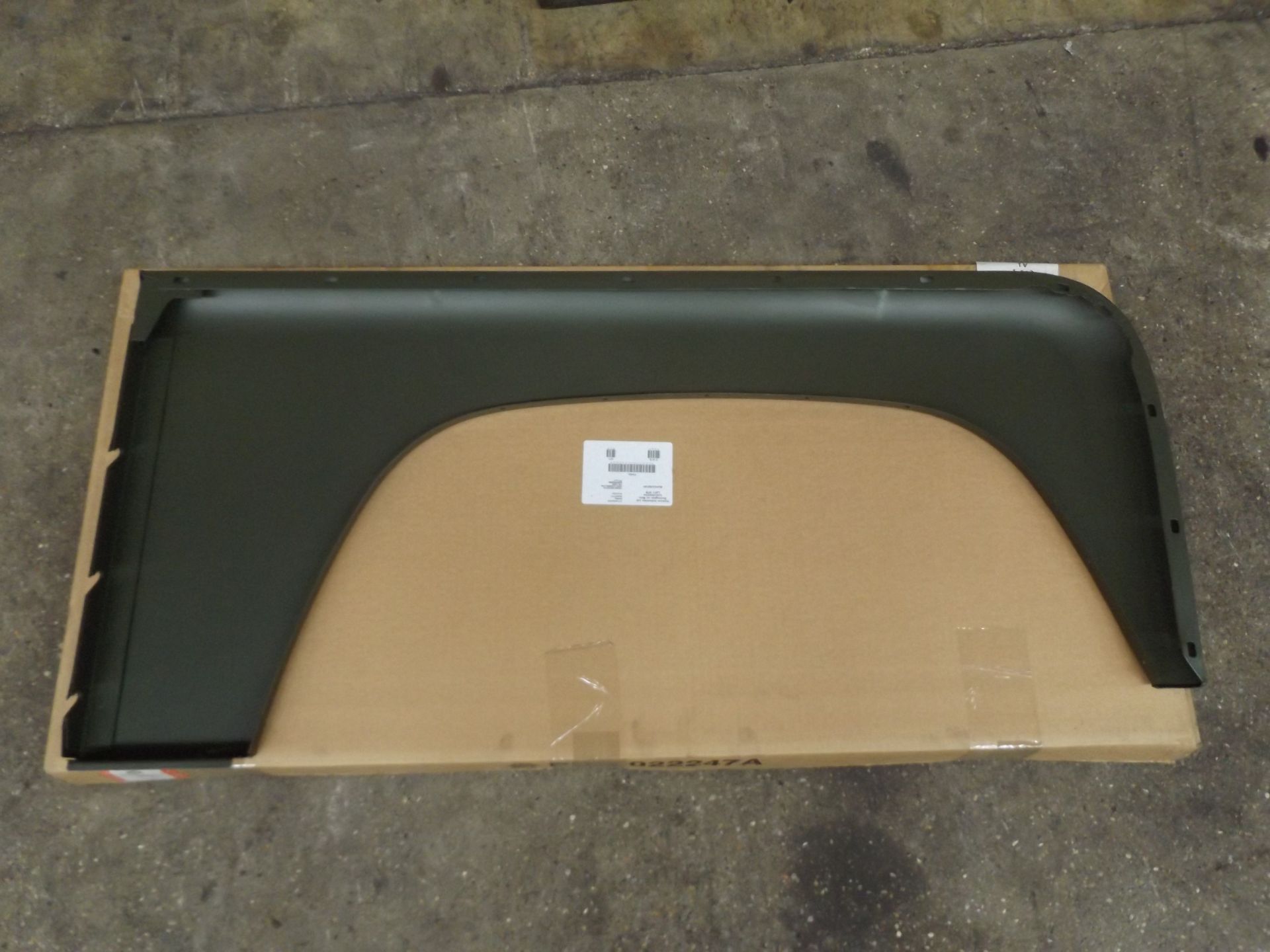 Land Rover Defender LH Outer Wing Panel RTC6350 - Image 2 of 4