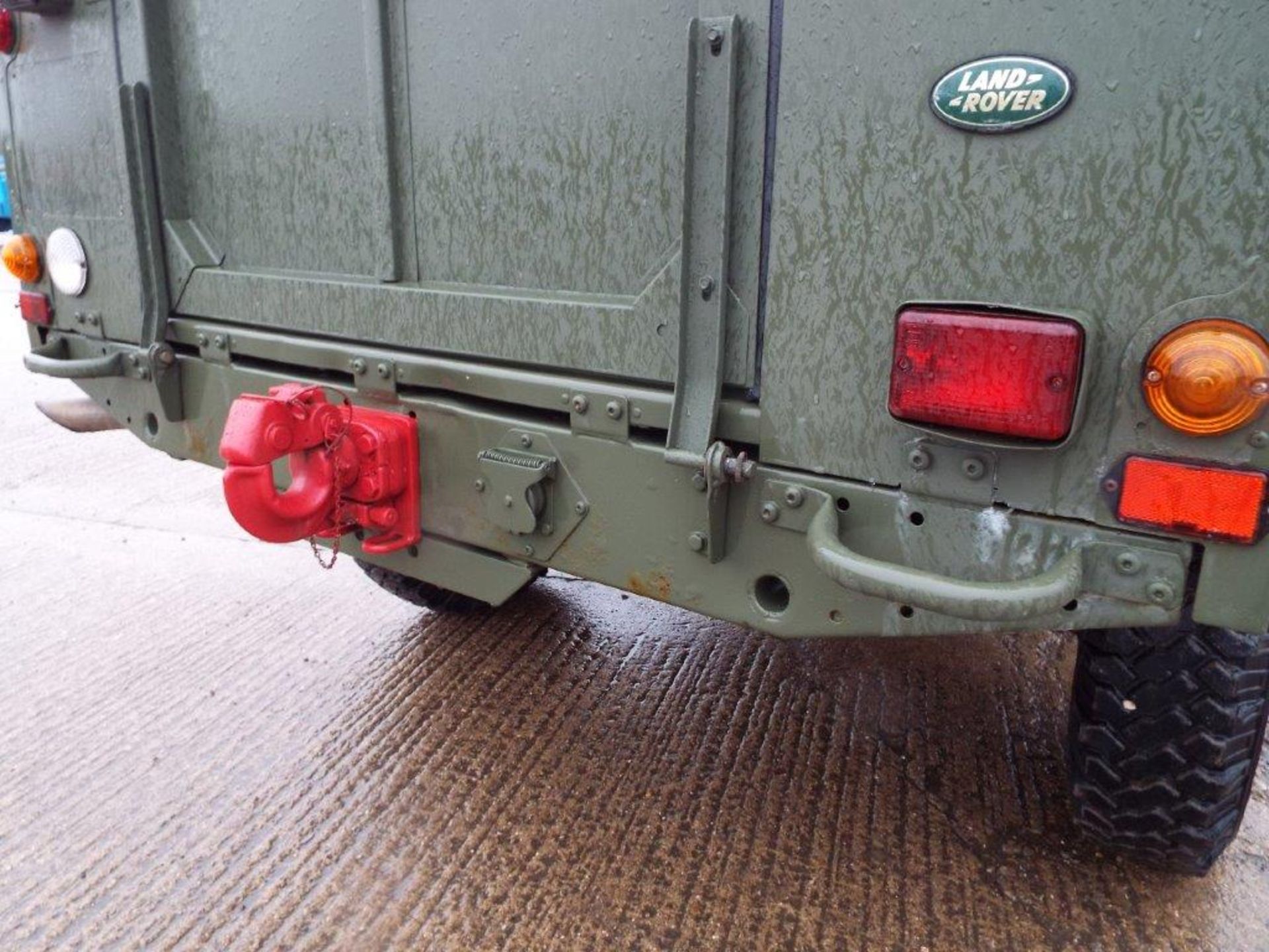 Land Rover Defender 110 300TDi Truck Cab Pick Up - Image 19 of 24