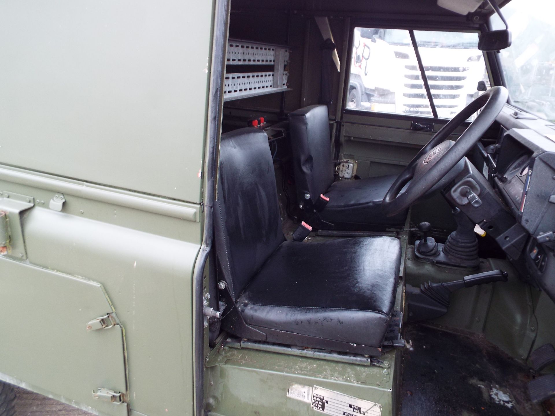 Land Rover Defender 110 Hard Top - Image 15 of 22