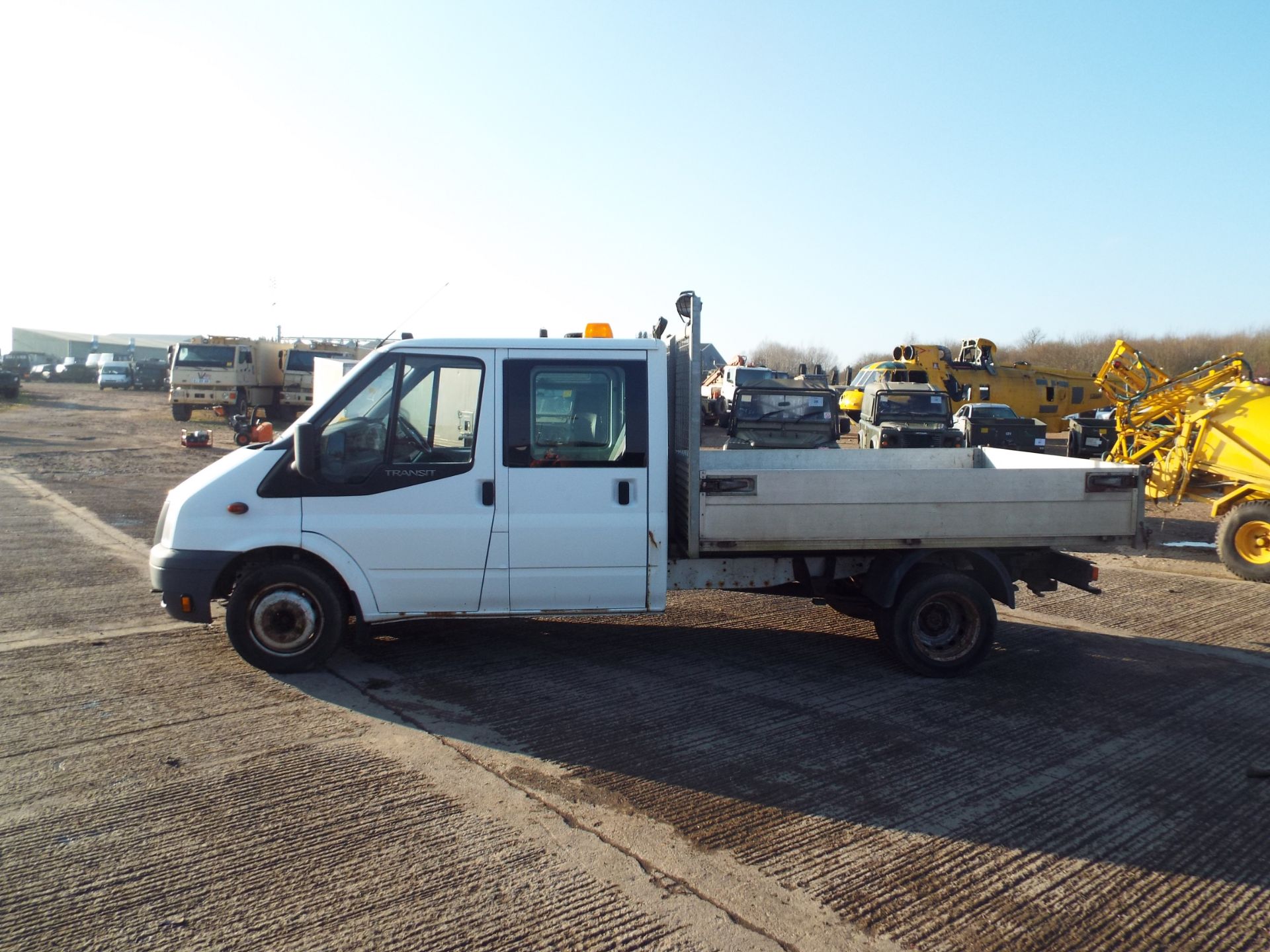 Ford Transit 115 T350L Double Cab Flat Bed Tipper - Image 4 of 19