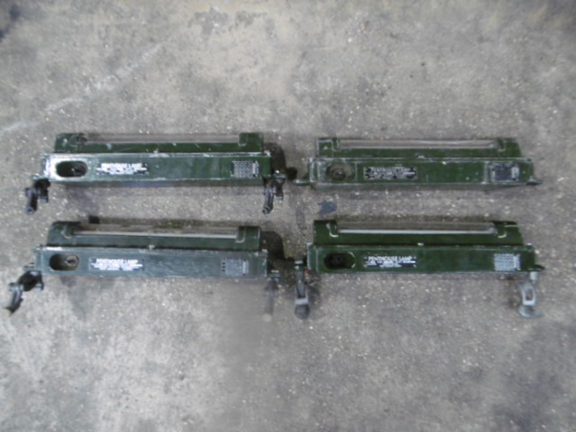 4 x Land Rover Penthouse Lamps