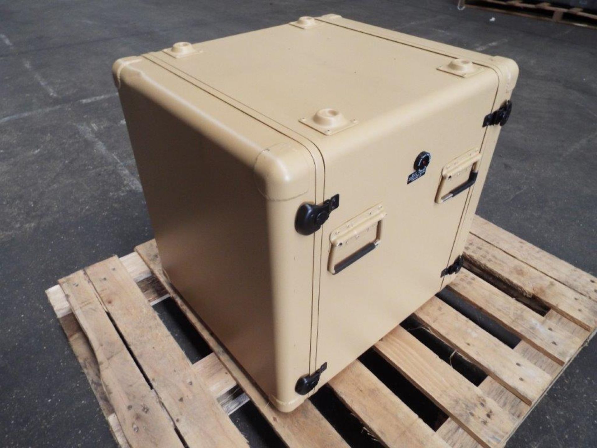 Heavy Duty Double Entry Aluminum Case with Side Pouches
