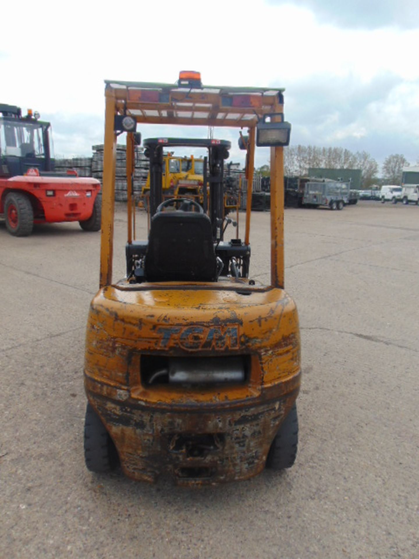 TCM FD20 Z5 T Counter Balance Diesel Container Forklift - Image 7 of 23