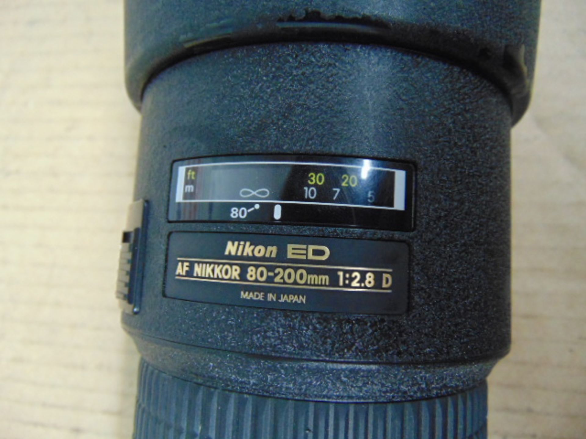 Nikon ED AF Nikkor 80-200mm 1:2.8 D Lense with Leather Carry Case - Image 6 of 11