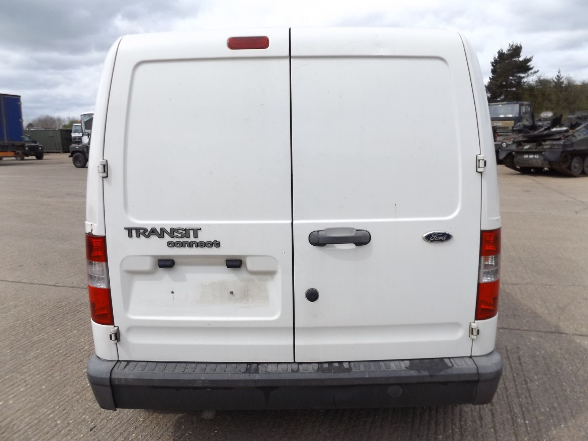 Ford Transit Connect T200L Panel Van - Image 6 of 16