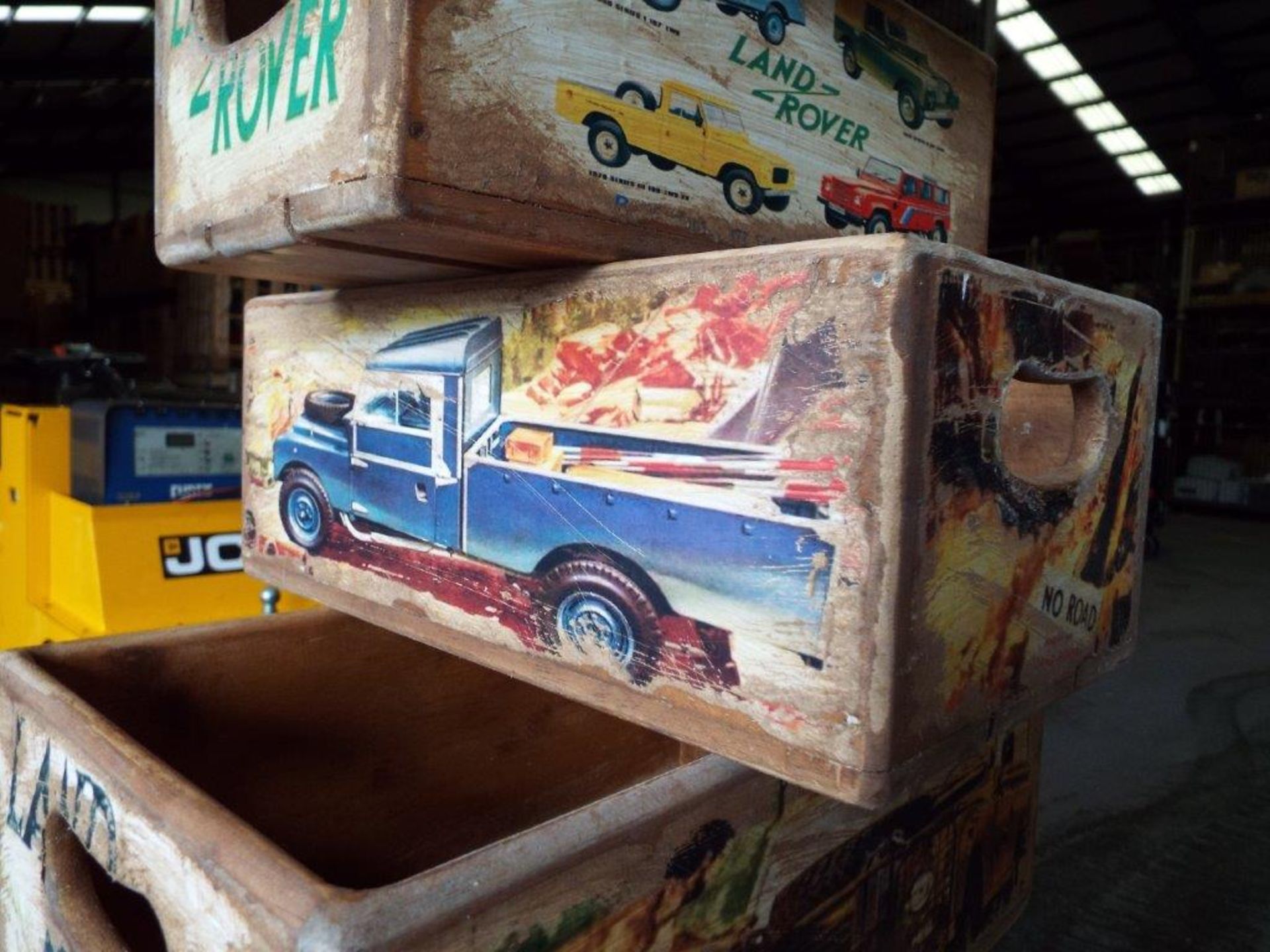 5 x Land Rover Wooden Display / Storage Boxes - Image 4 of 8