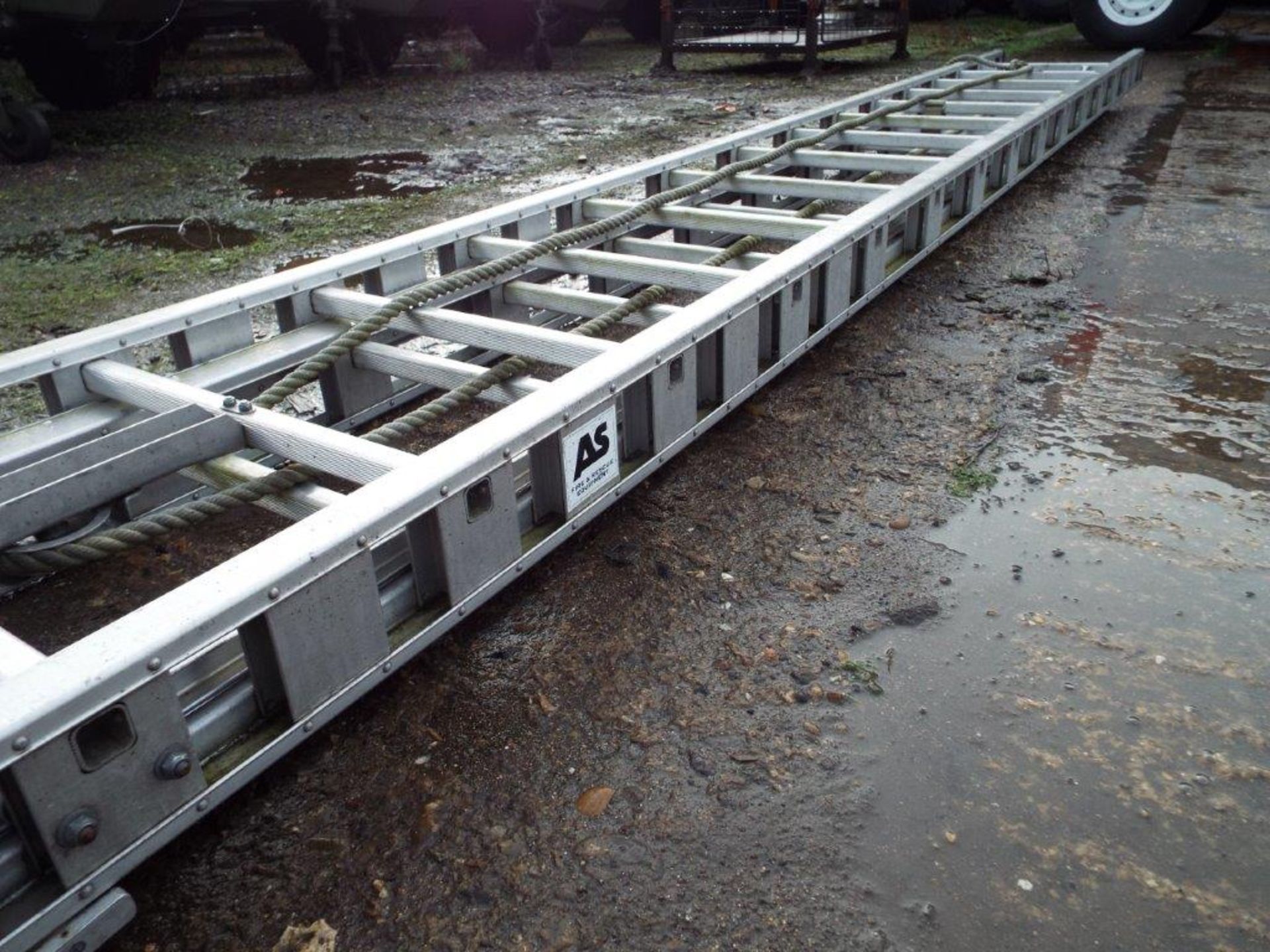 AS Fire and Rescue 7m 2 Section Aluminium Ladder - Image 4 of 6