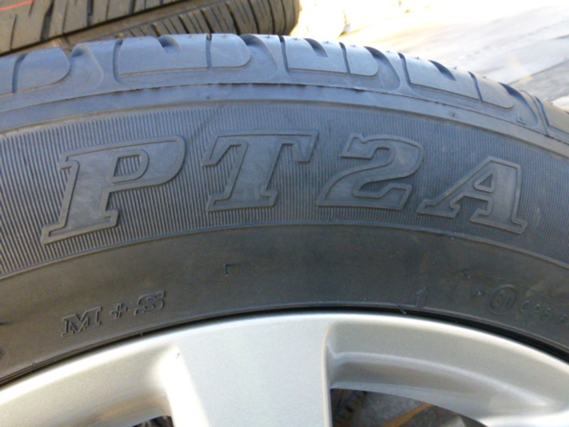 4 x Dunlop PT2A Grandtrek 285/50R20 Tyres on Land Cruiser V8 Rims - Image 3 of 6