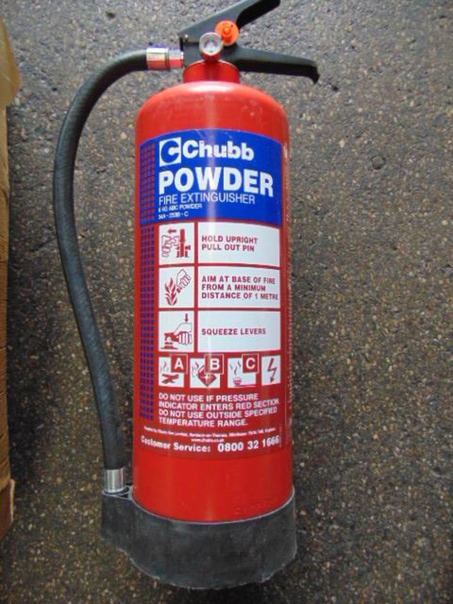 5 x Unissued Chubb 6KG ABC Powder Fire Extinguishers - Image 2 of 4