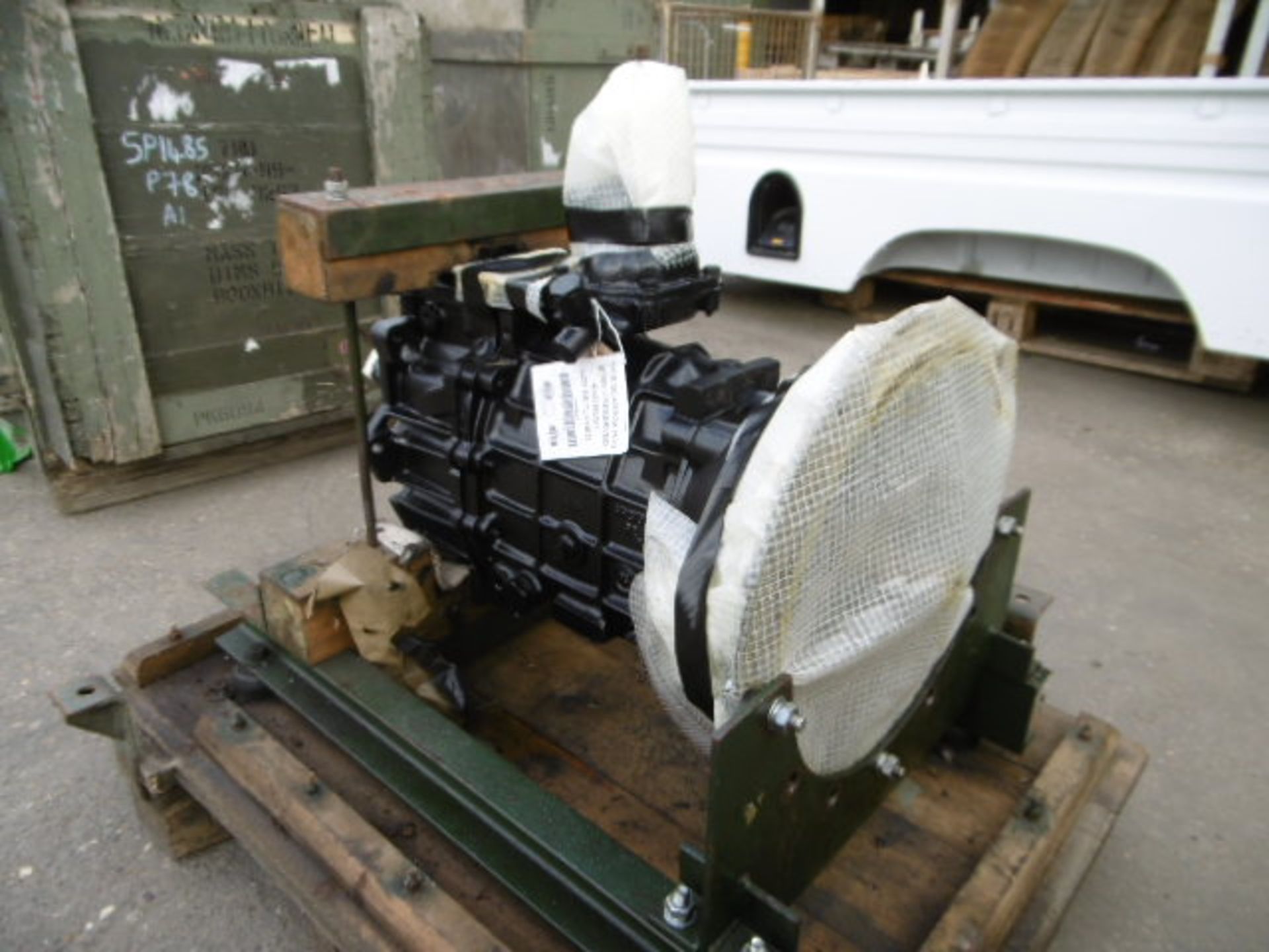 A1 Reconditioned Land Rover LT77 Gearbox - Image 2 of 8