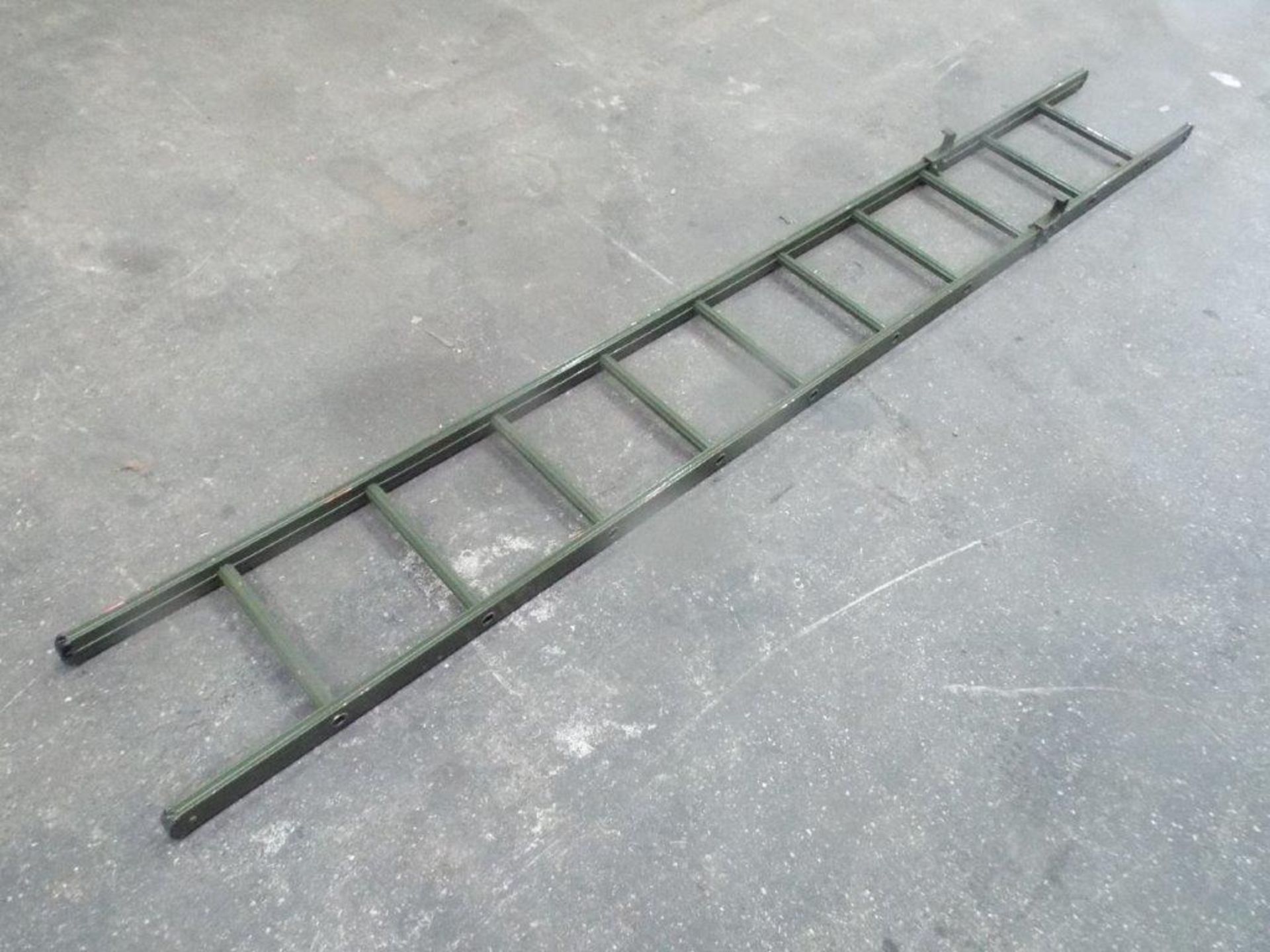 9' Aluminium Ladder