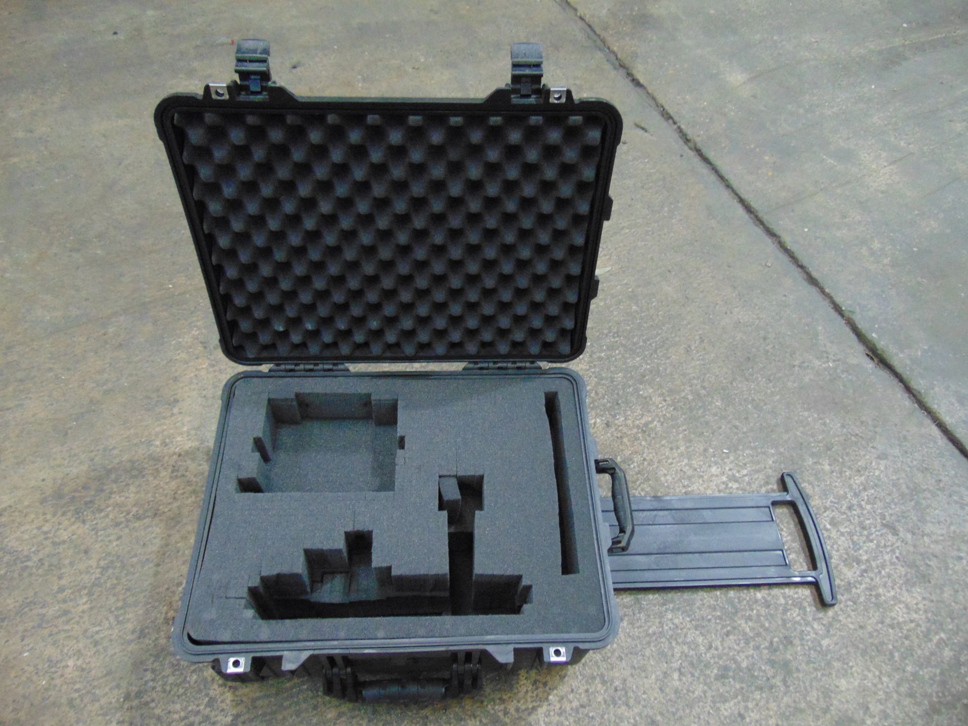 Heavy Duty 1560 Wheelie Peli Case - Bild 3 aus 6