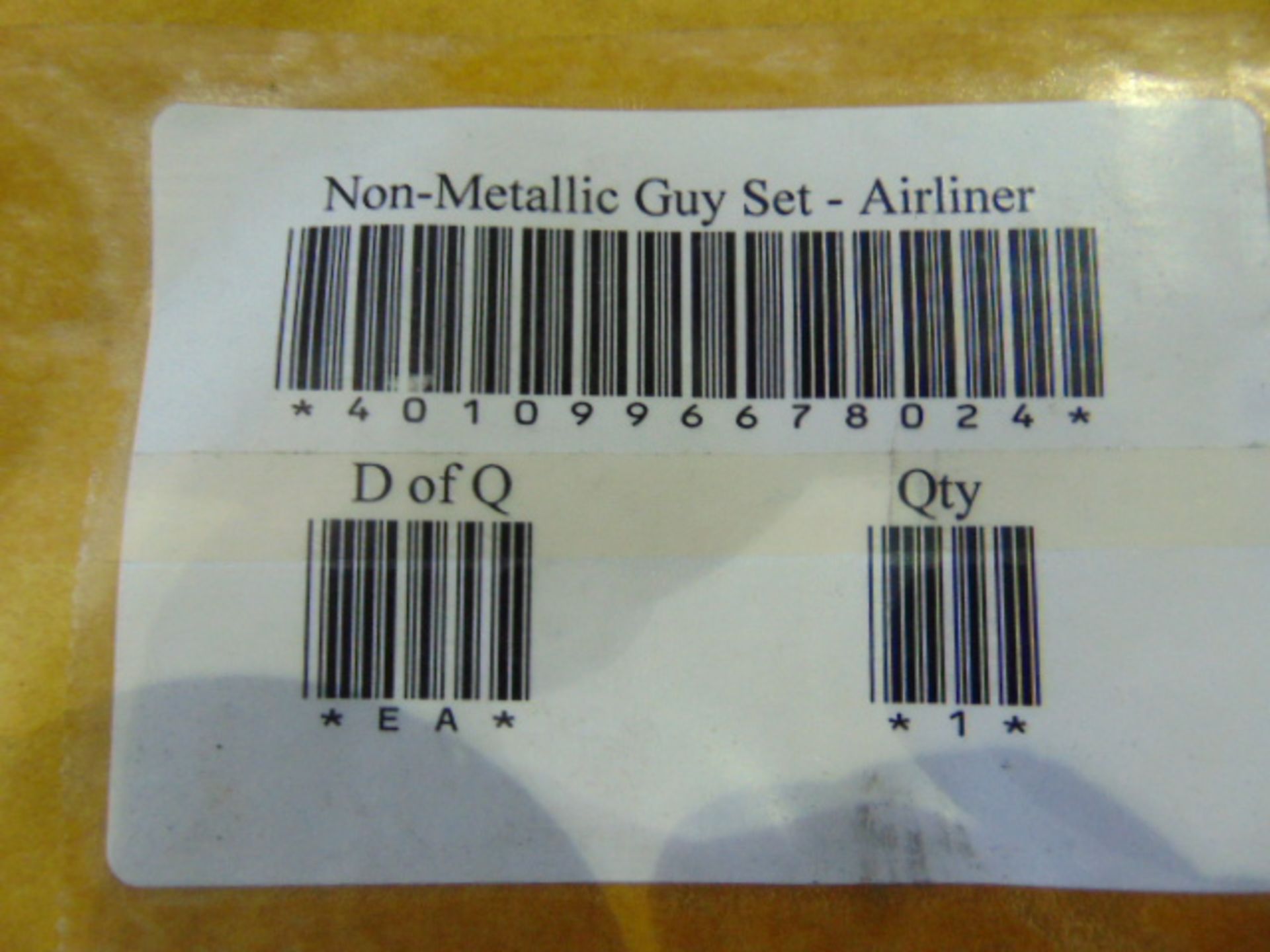 12 x Unissued Non-Metalic Guys - Airliner - Image 4 of 4