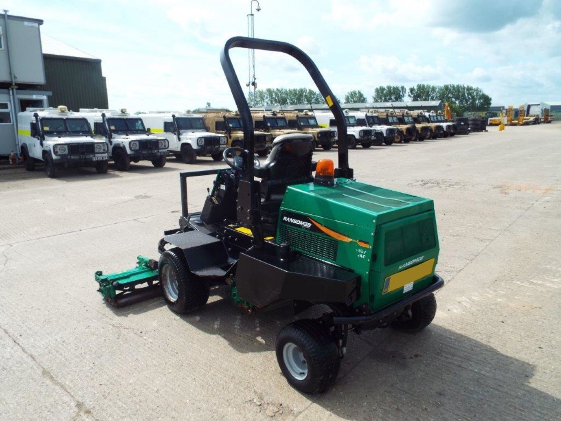 Ransomes Highway 2130 4WD Triple Gang Ride on Mower - Bild 5 aus 27