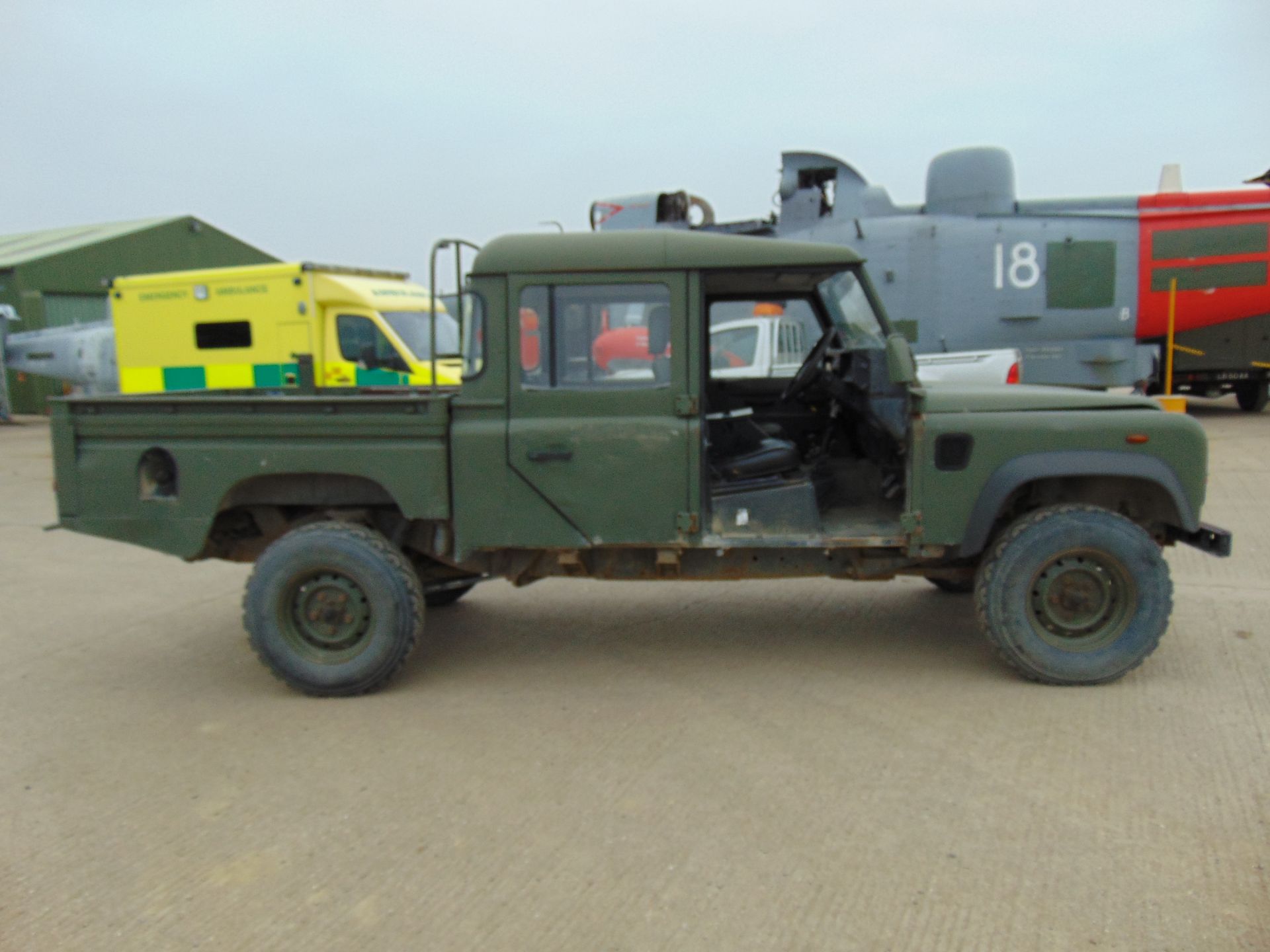 Land Rover Defender 130 TD5 Double Cab Pick Up - Image 5 of 18