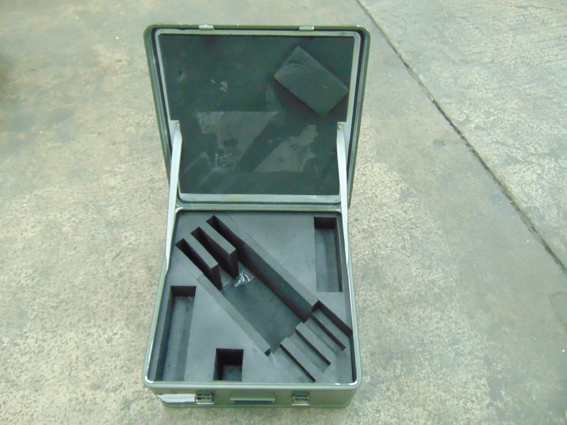 2 x Heavy Duty Zarges Aluminium Cases - Image 7 of 8