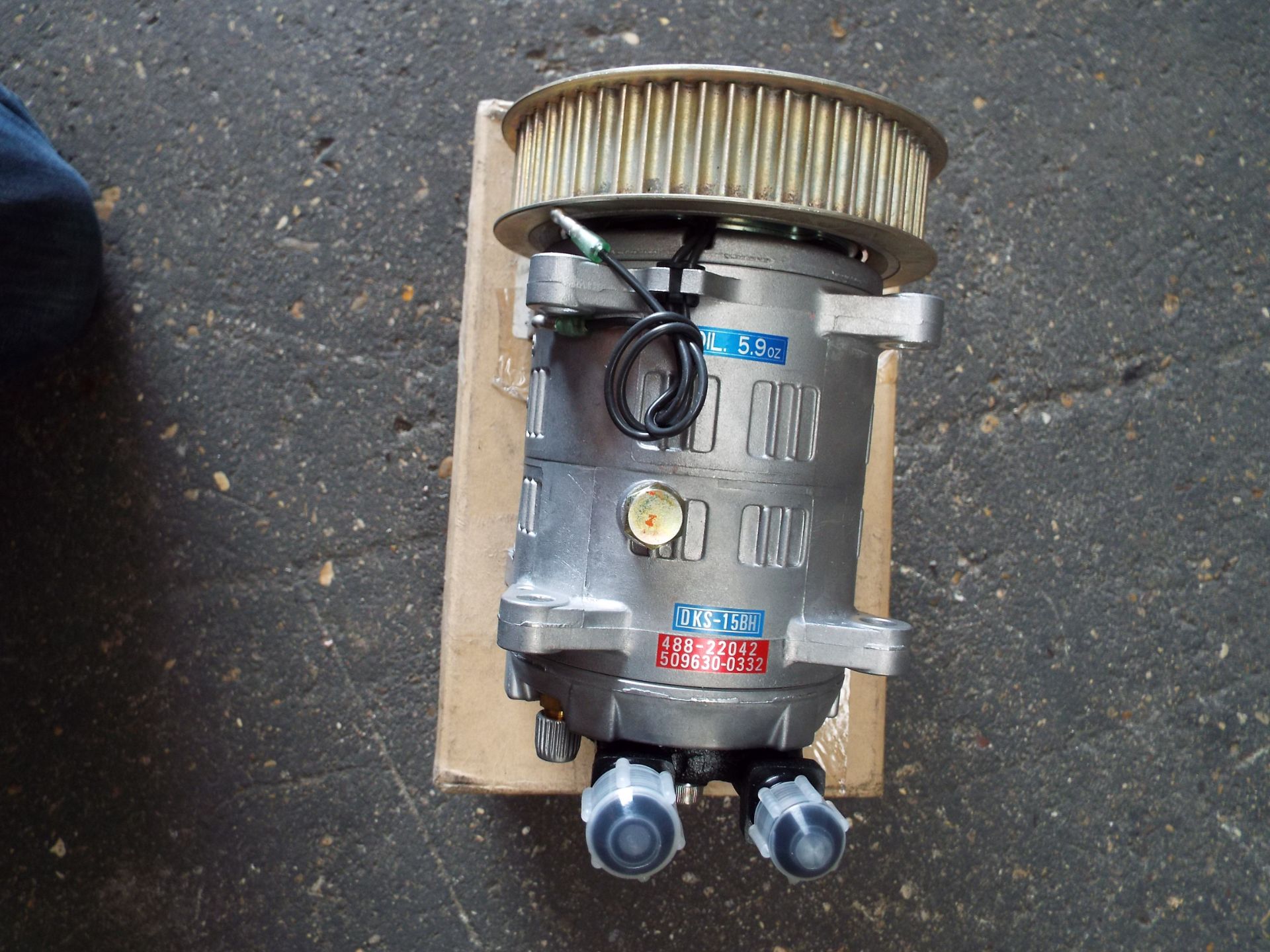 York DKS-15BH Air Conditioning Pump - Bild 3 aus 7