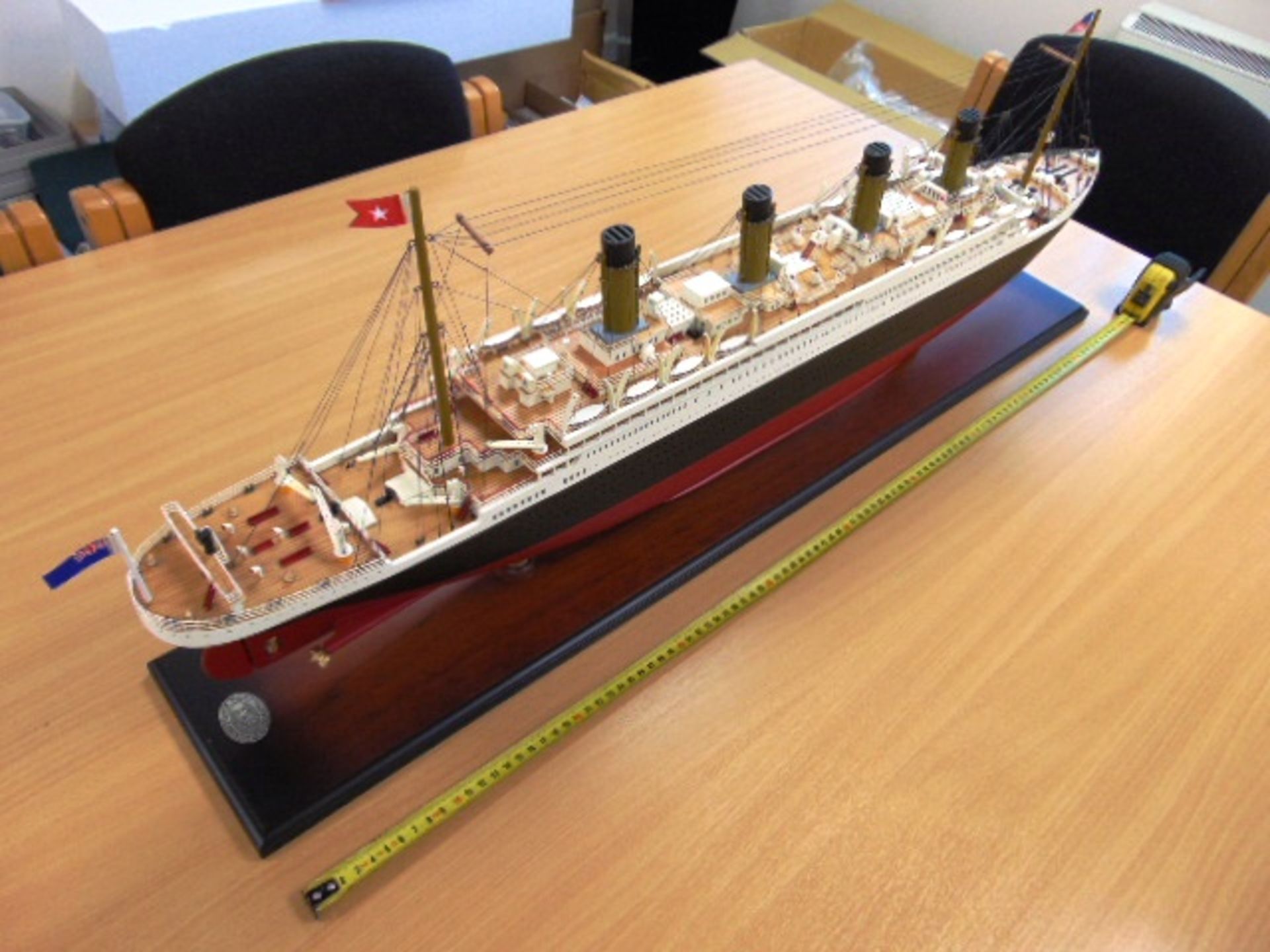 RMS Titanic Highly detailed wood scale model - Image 4 of 12