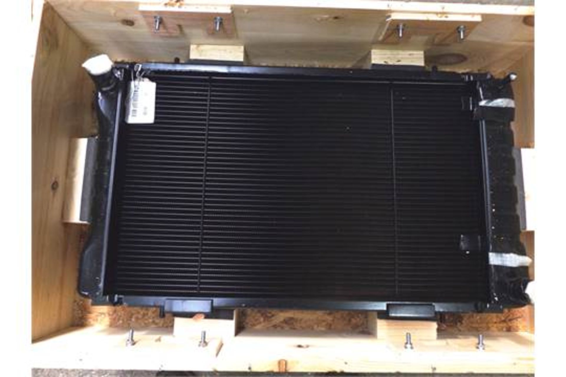 2 x Land Rover Radiators P/No ESR78 - Image 2 of 4