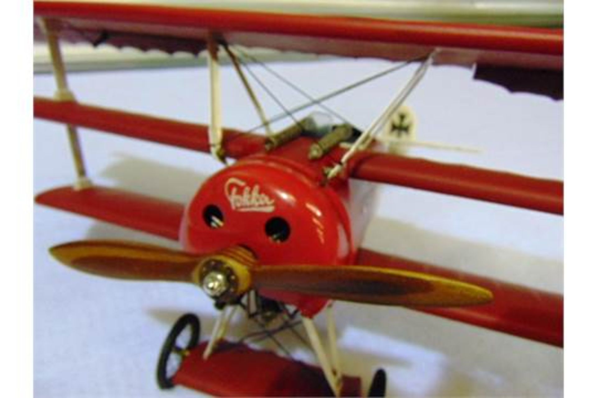 Legendary Red Baron's Fokker Triplane Detailed Model - Bild 4 aus 8