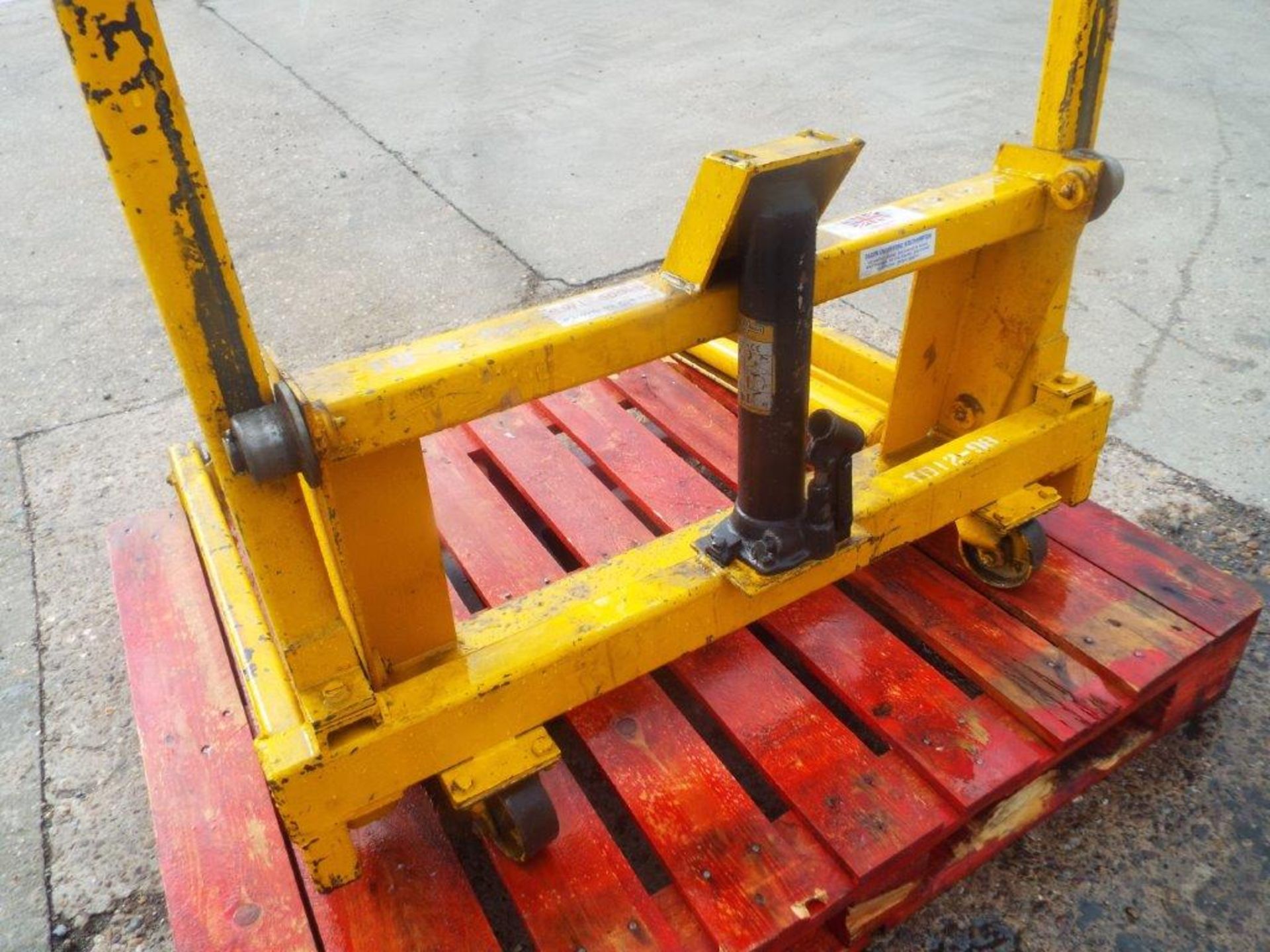 Gilson Engineering 500Kg Tyre Moving Trolley - Image 6 of 8