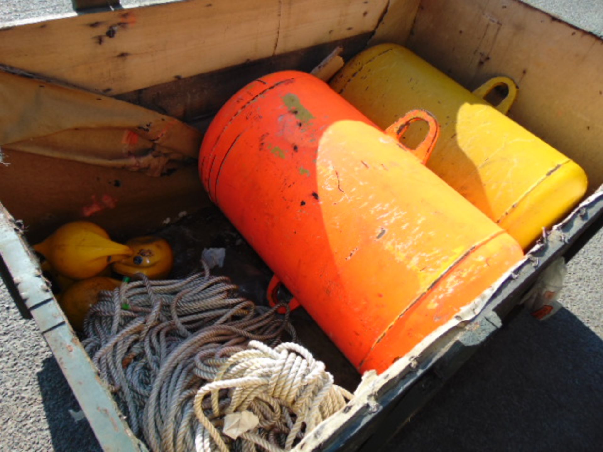 6 x Mixed Buoys and Rope