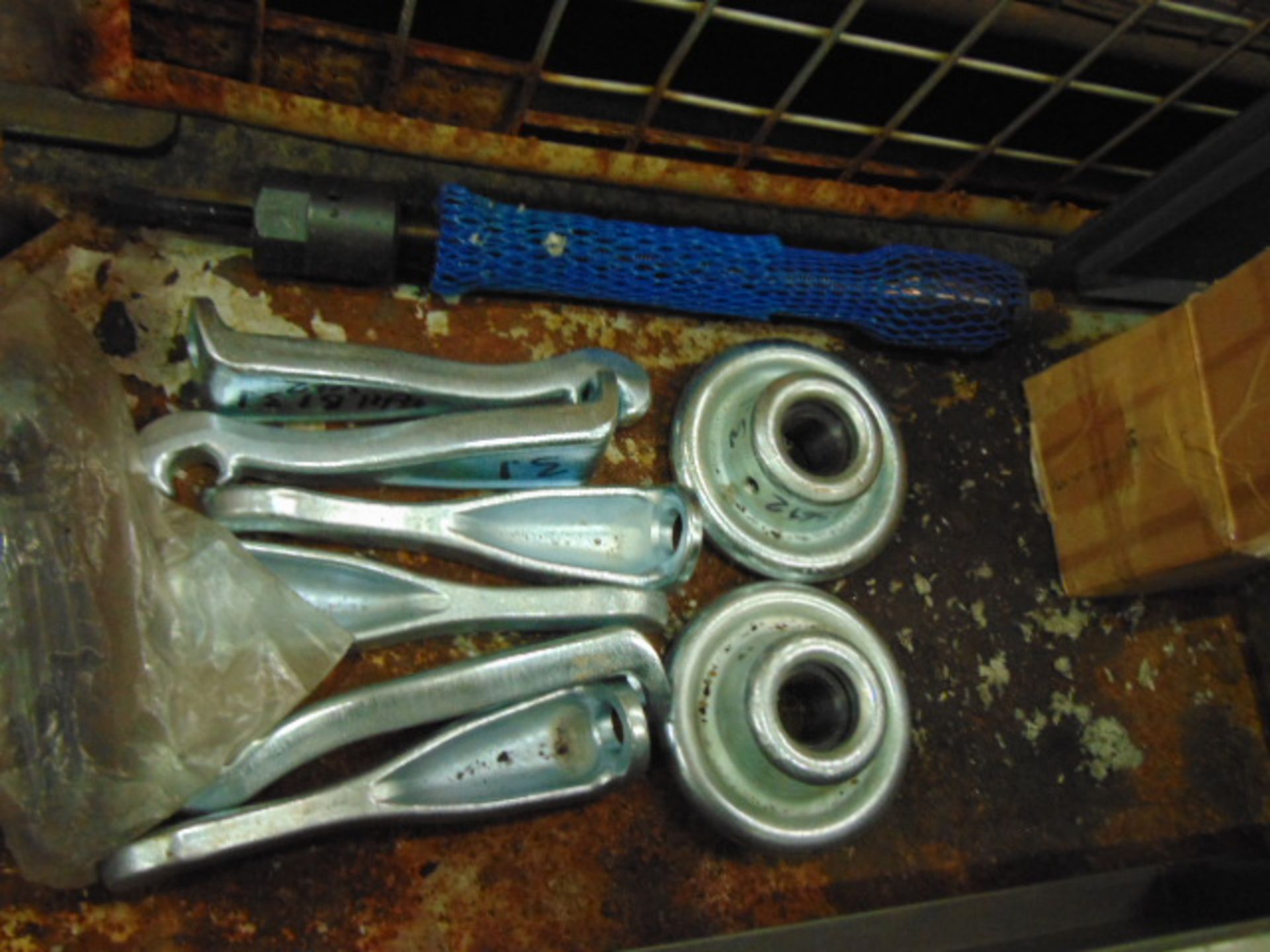 Mixed Stillage of Tools consisting of Air Tools, Pullers, Wrenches etc - Image 6 of 7