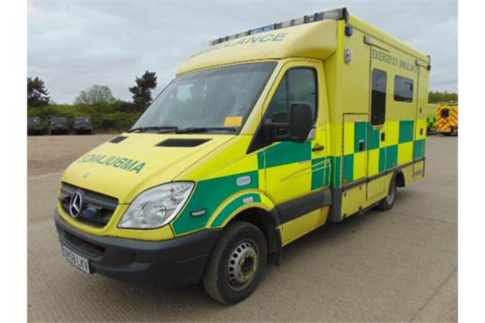 Mercedes Sprinter 515 CDI Turbo diesel ambulance - Image 3 of 19