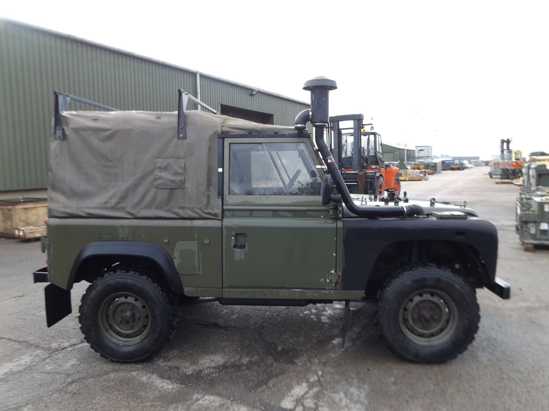 Very Rare Royal Marines Winter/Water Land Rover Wolf 90 Soft Top - Image 5 of 25