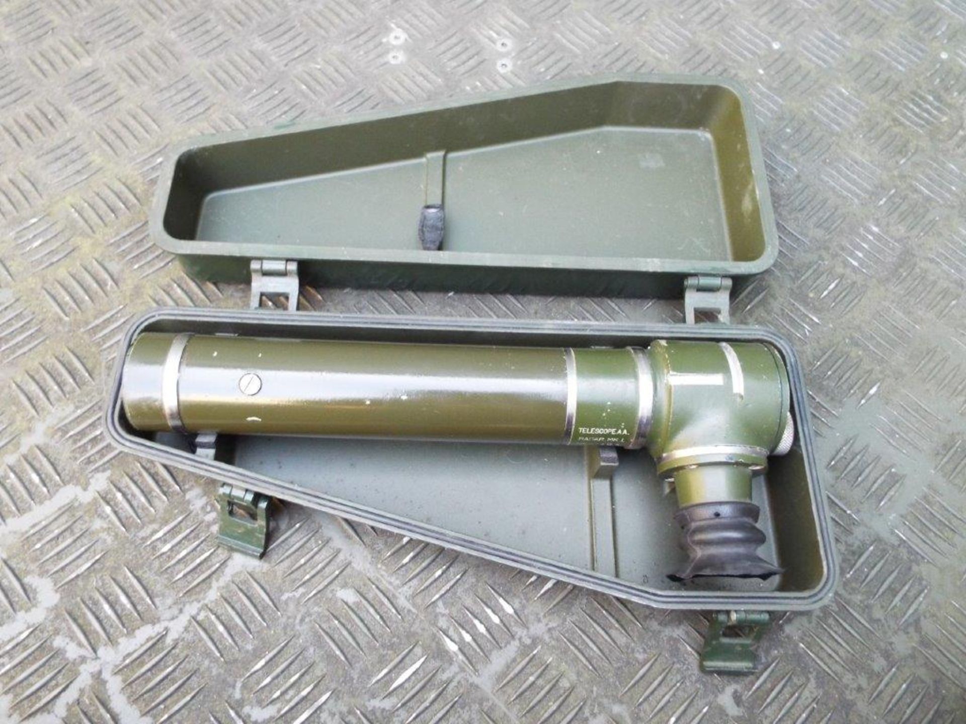 Very Rare B.E. Ltd Mk1 Anti Aircraft Telescope complete with Eyepiece and Metal Carry Case