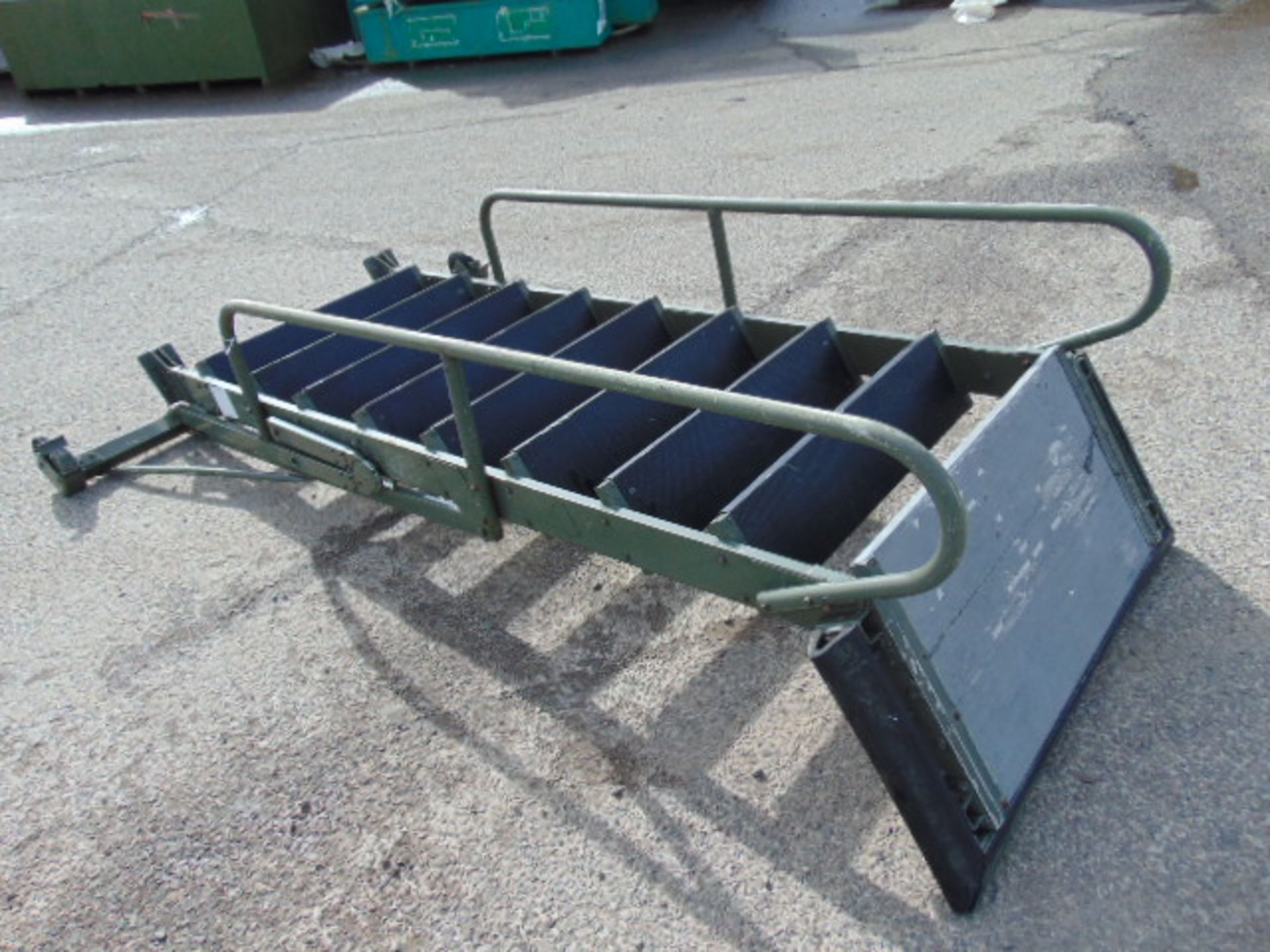 2.2m 9-Step Mobile Access Ladder - Image 7 of 8