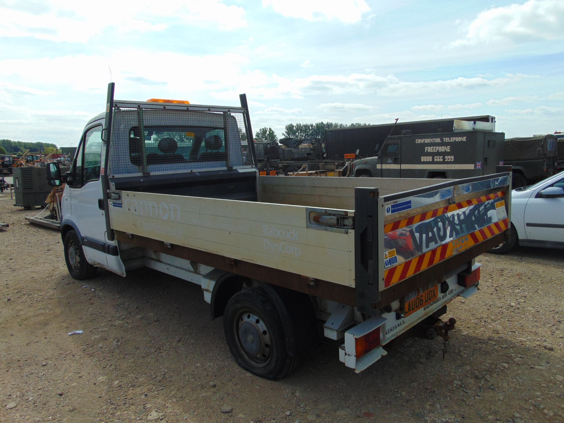 Vauxhall Movano 3500 2.5 CDTi MWB Flat Bed Tipper - Image 5 of 21