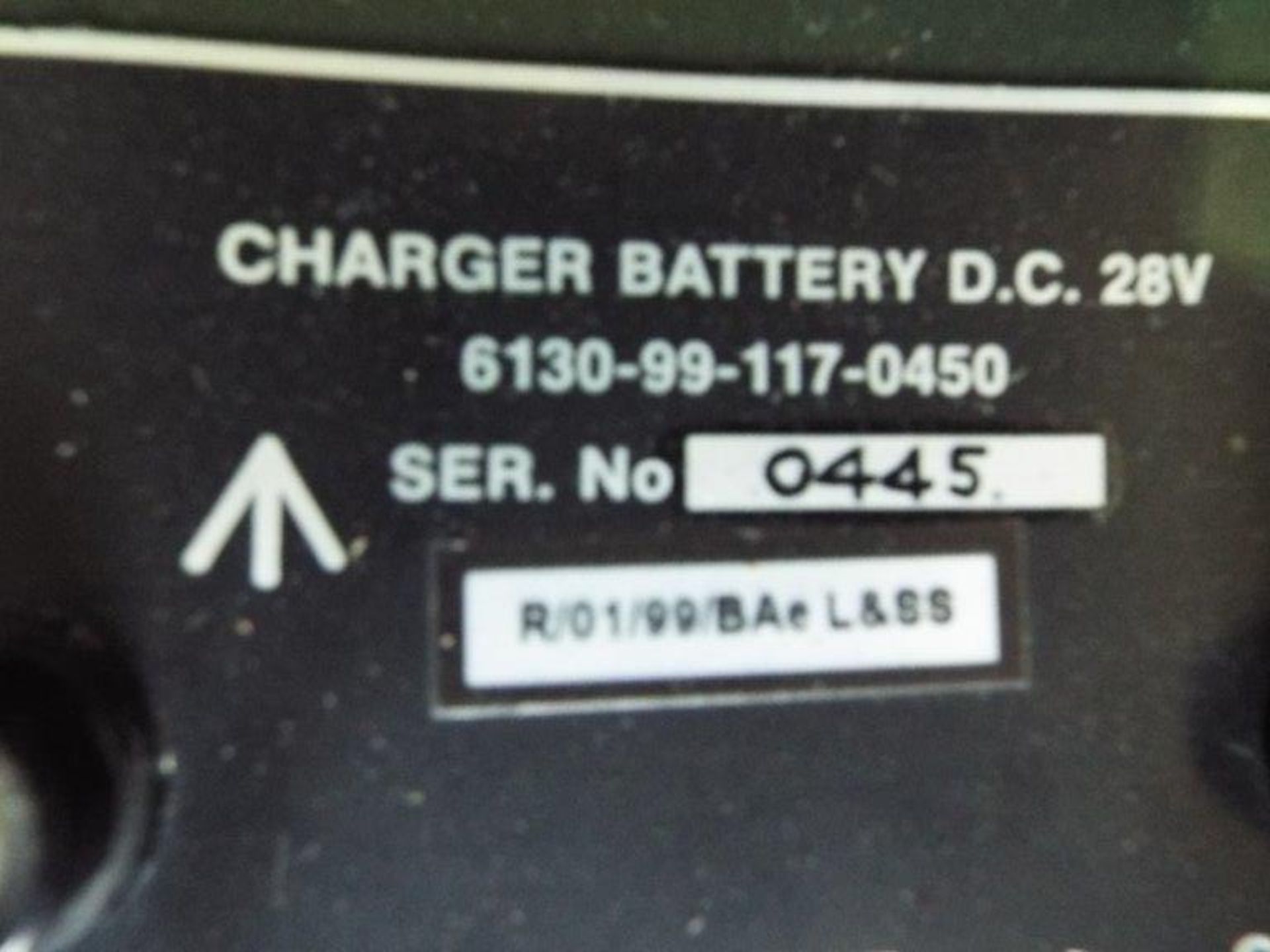 2 x Clansman D.C. 28V Battery Chargers - Bild 3 aus 4