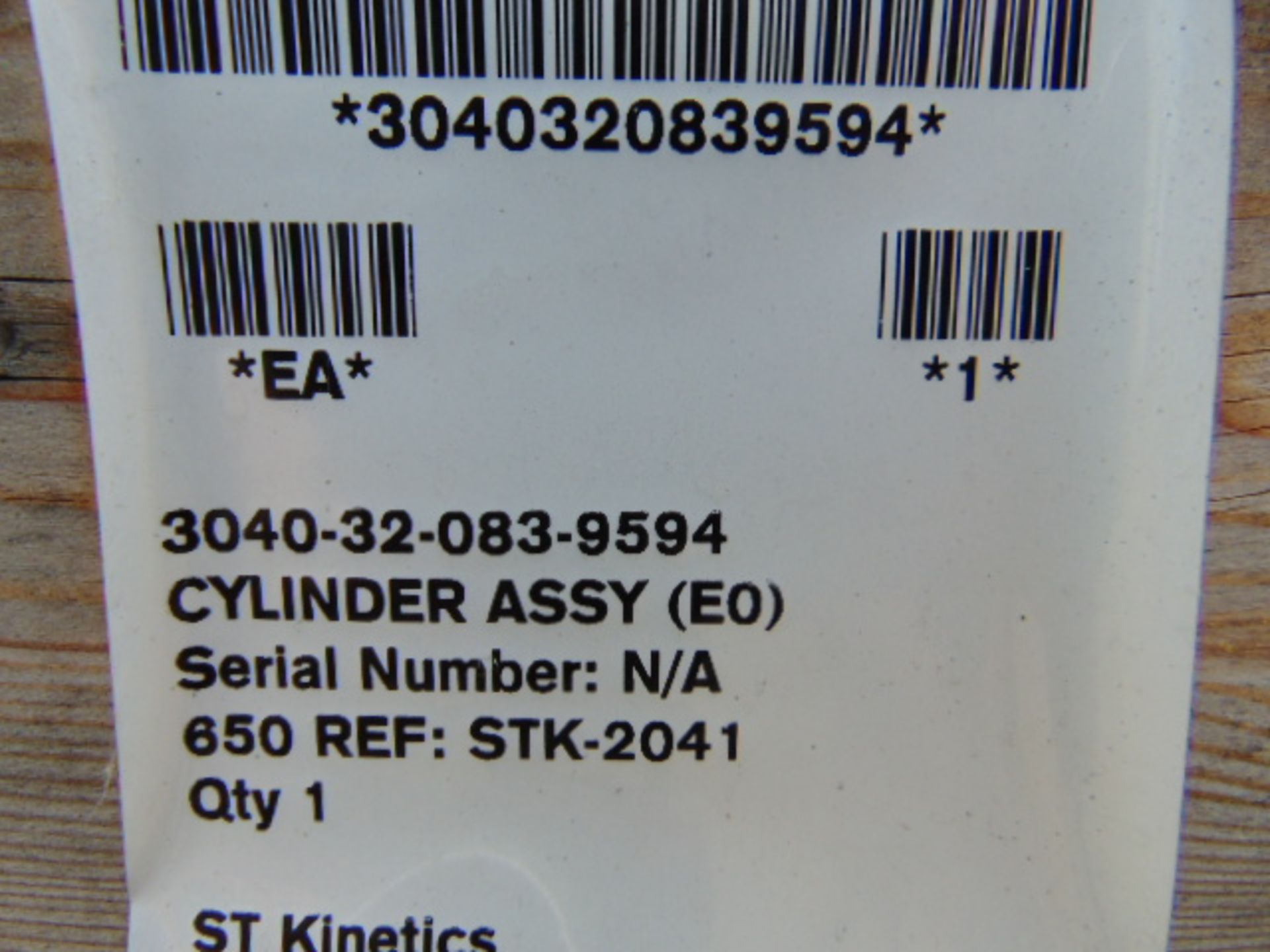 8 x Cylinder Assy NSN 3040-32-083-9594 - Image 5 of 6