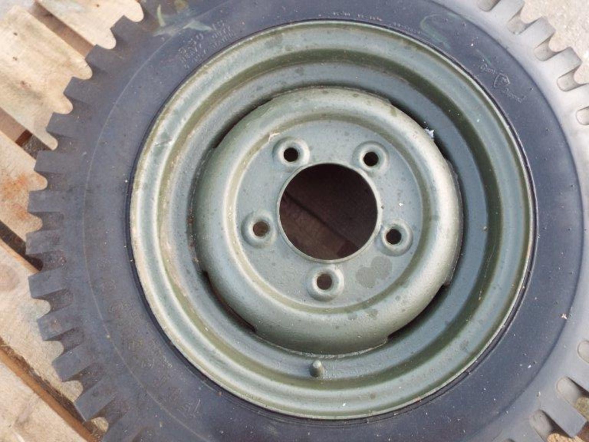 Firestone Ground Grip 6.50-16 Tyre with 5 Stud Rim Suitable for Lightweight Land Rover etc - Image 6 of 7