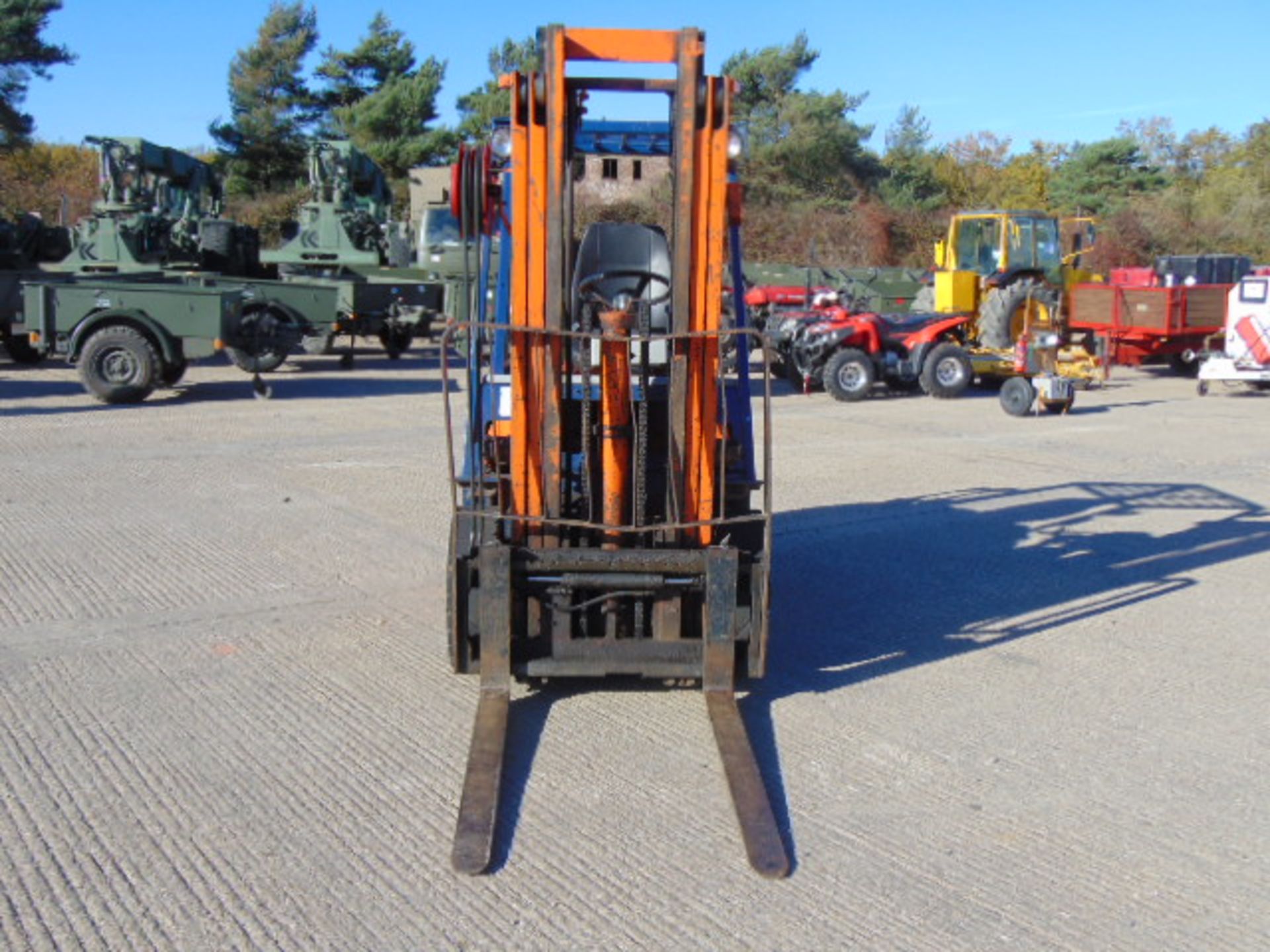 Toyota 42 5FGF25 LPG Gas Triple Mast Forklift - Image 2 of 12