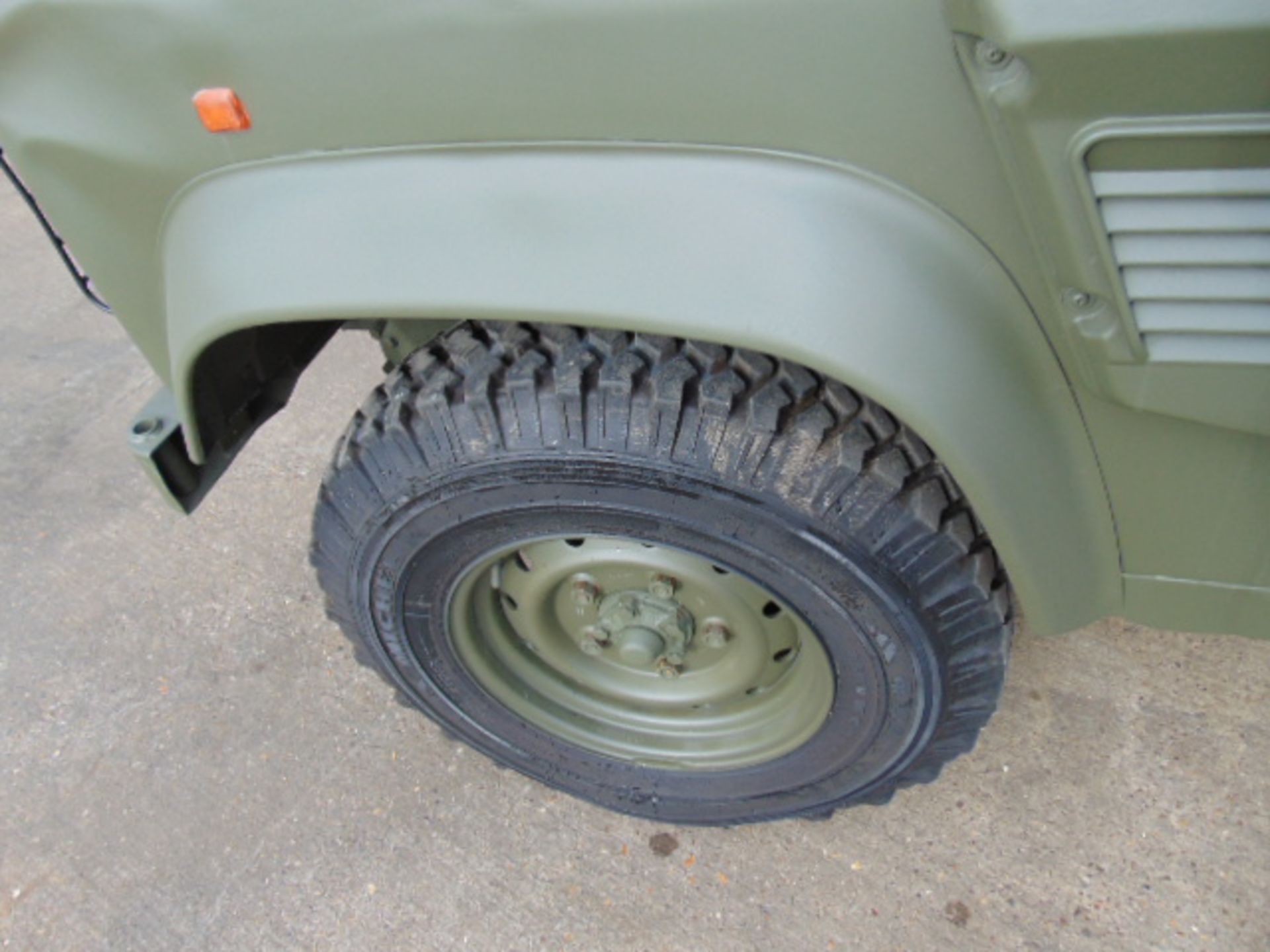 Land Rover Wolf 110 Soft Top - Image 12 of 24