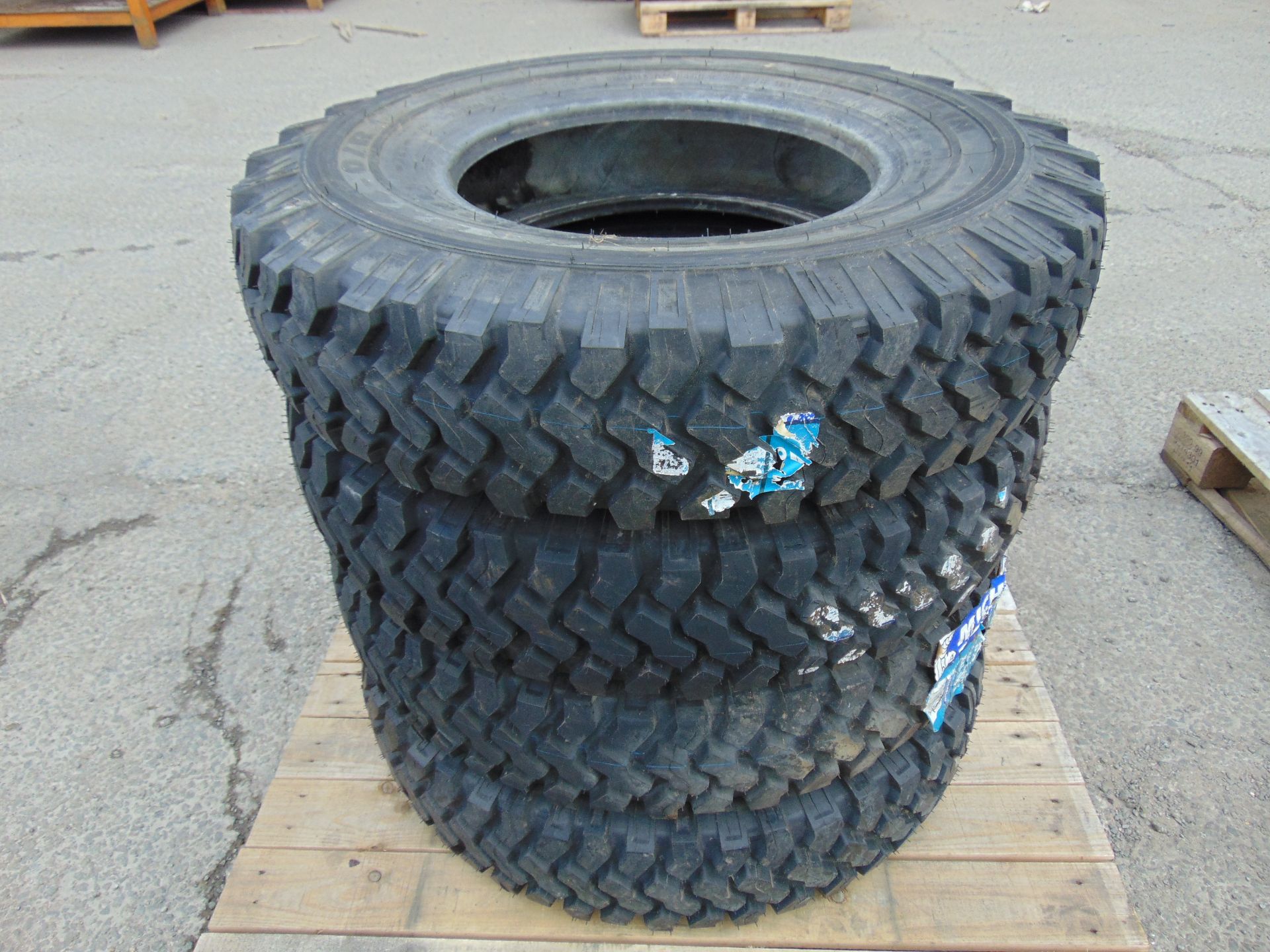 4 x Michelin 7.50 R16 XZL Tyres