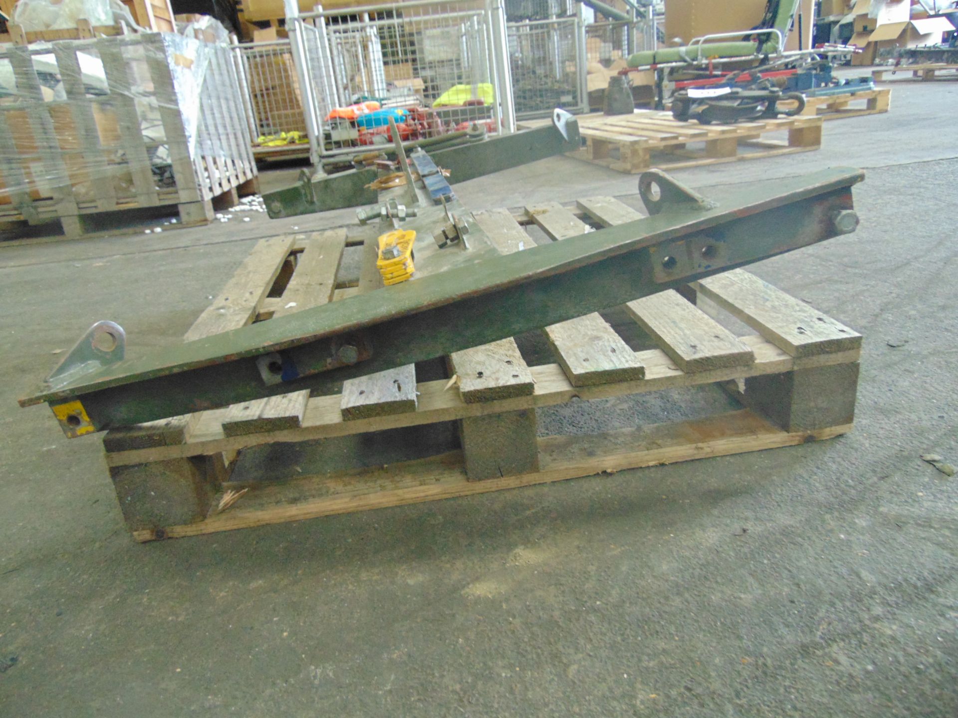 Extremely Rare Original FV432 Pack Lifting Frame Complete with Attachments - Image 3 of 6