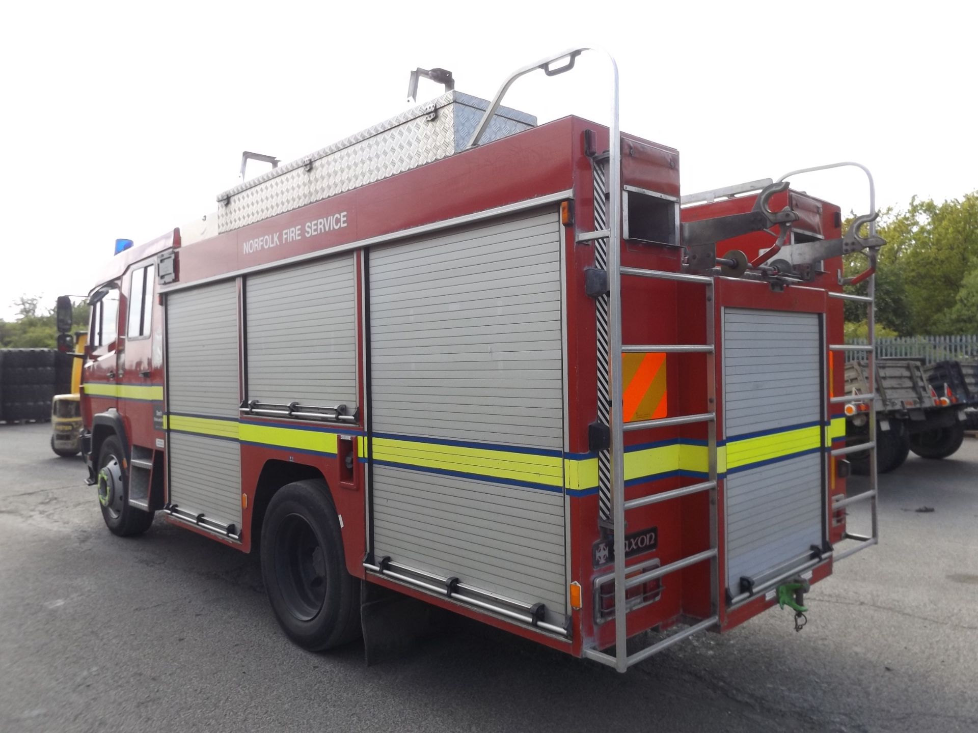Mercedes 1124 Excaliber Fire Engine - Image 4 of 16