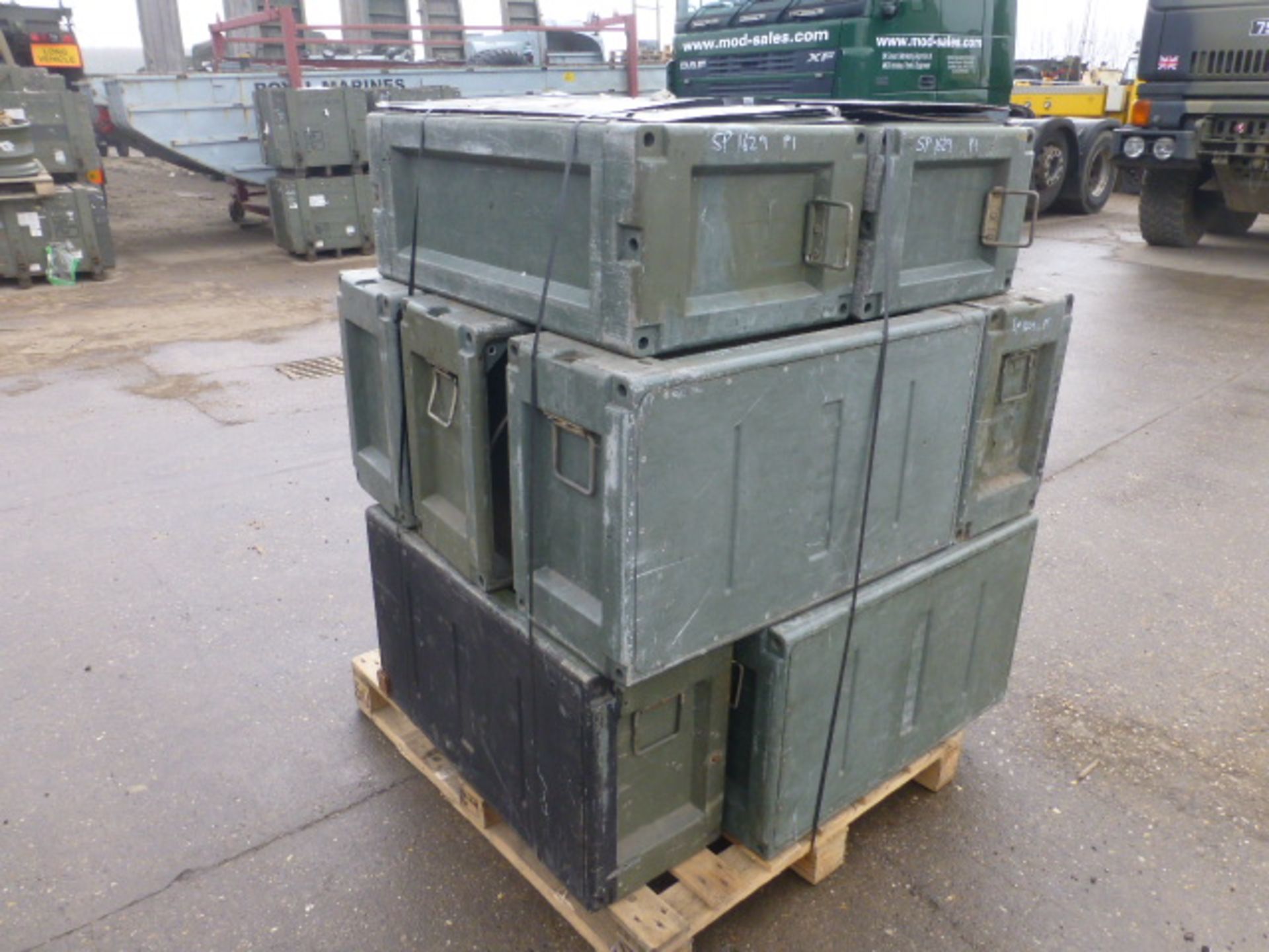 10 x Heavy Duty Interconnecting Storage Boxes - Image 2 of 6