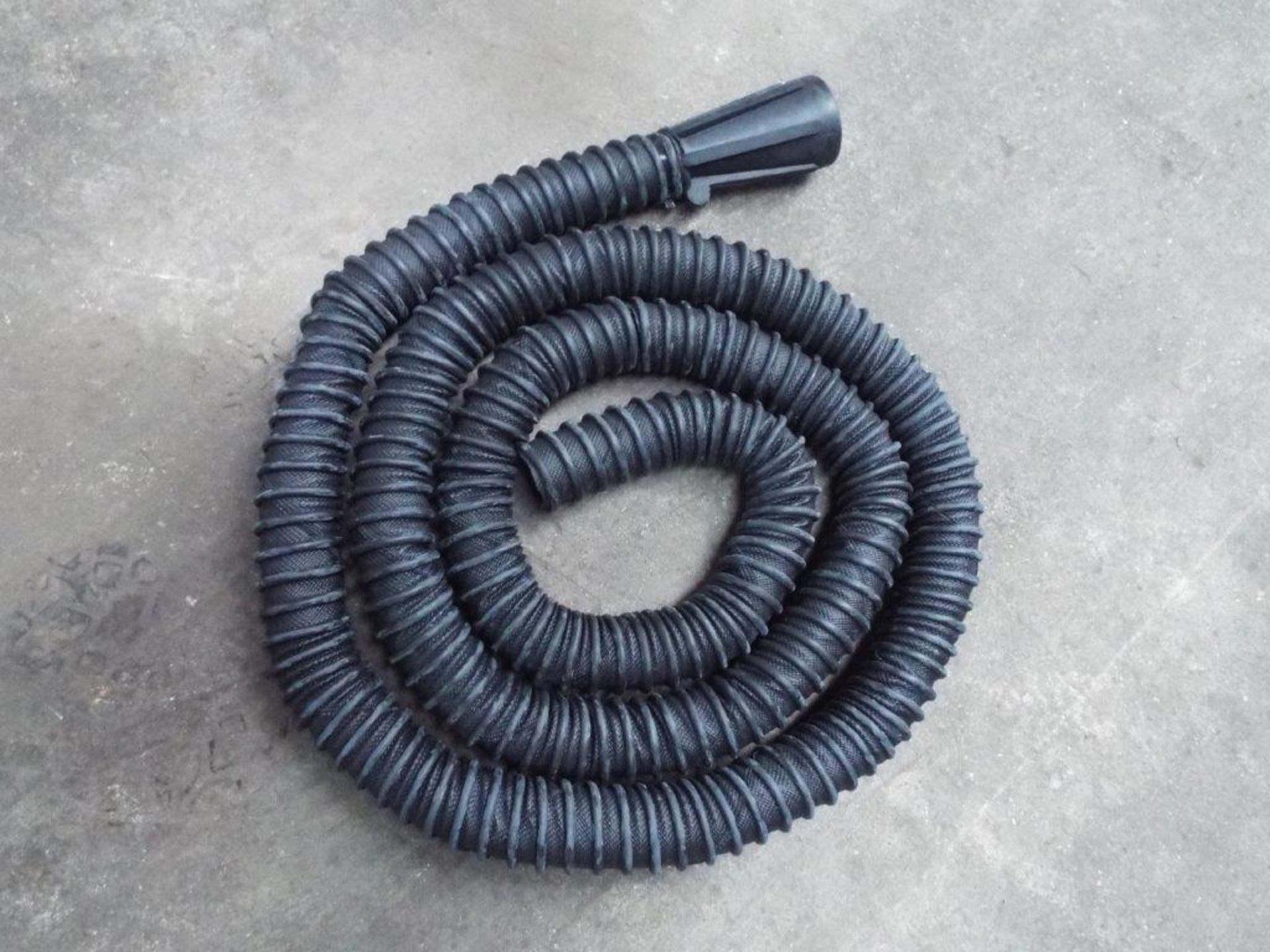 9 x Exhaust Disposal Hoses - Image 2 of 5