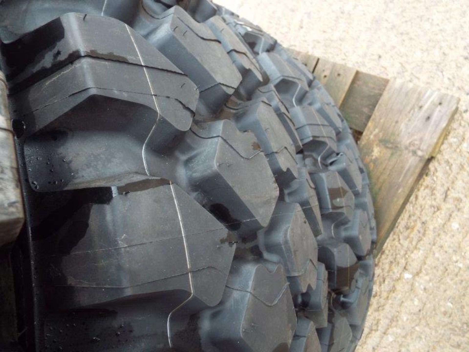 4 x Michelin XZL 395/85 R20 Tyres with 10 Stud Rims - Image 2 of 8