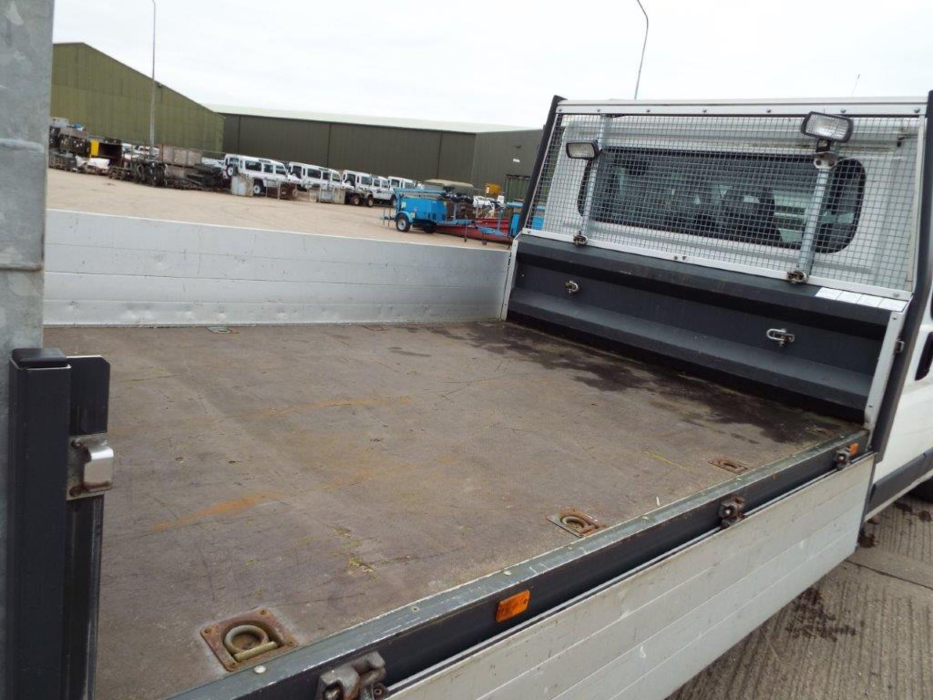 Citroen Relay 7 Seater Double Cab Dropside Pickup with 500kg Ratcliff Palfinger Tail Lift - Image 17 of 29