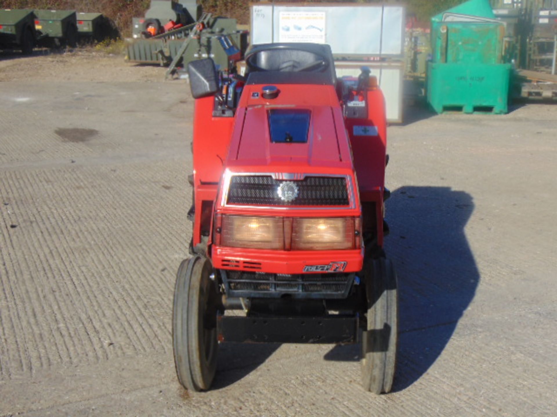 Mitsubishi MT16 Compact Tractor 400 hours only - Bild 2 aus 18